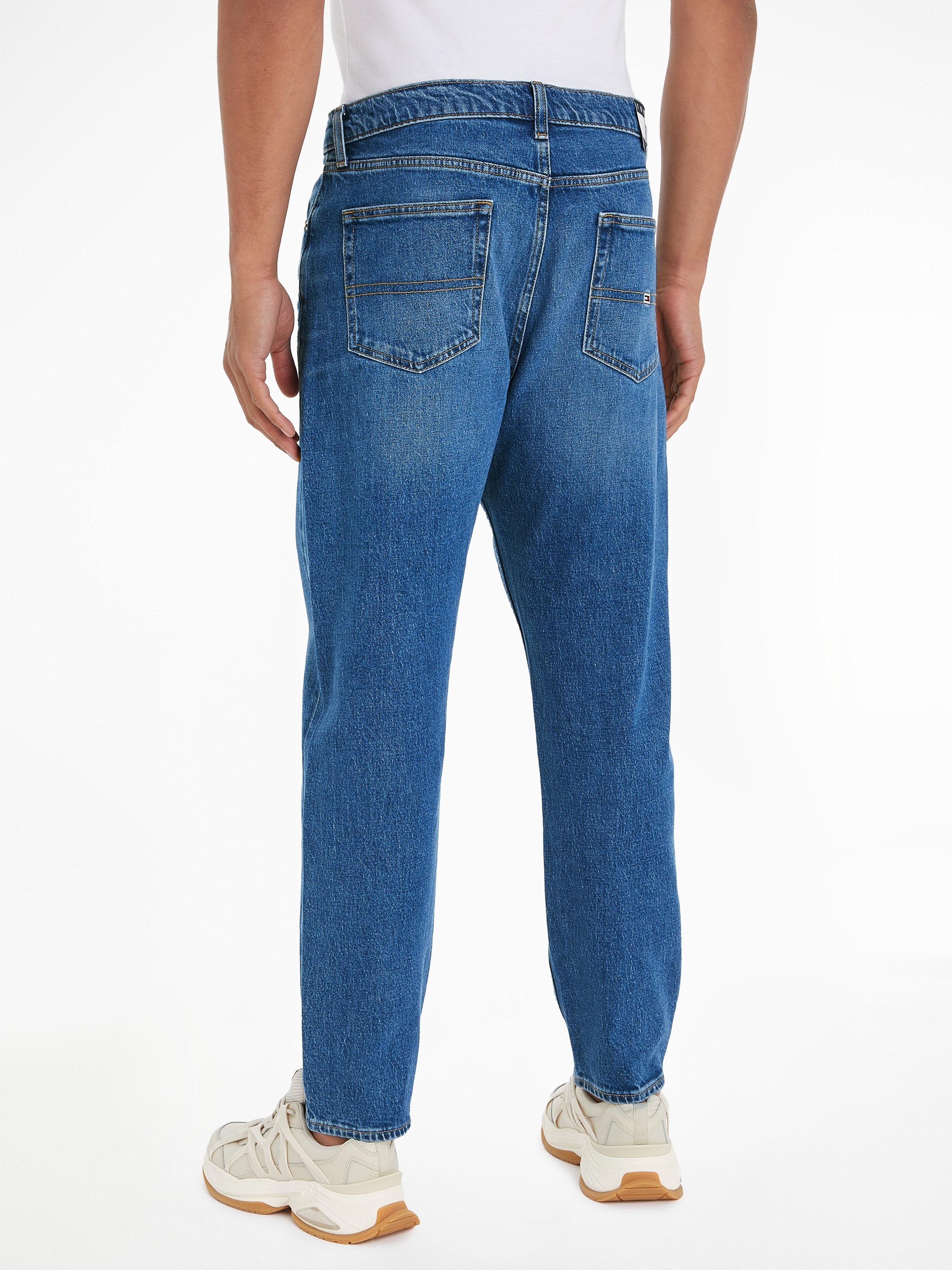 Tommy Jeans Tapered-fit-Jeans »Isaac Relaxed Tapered«