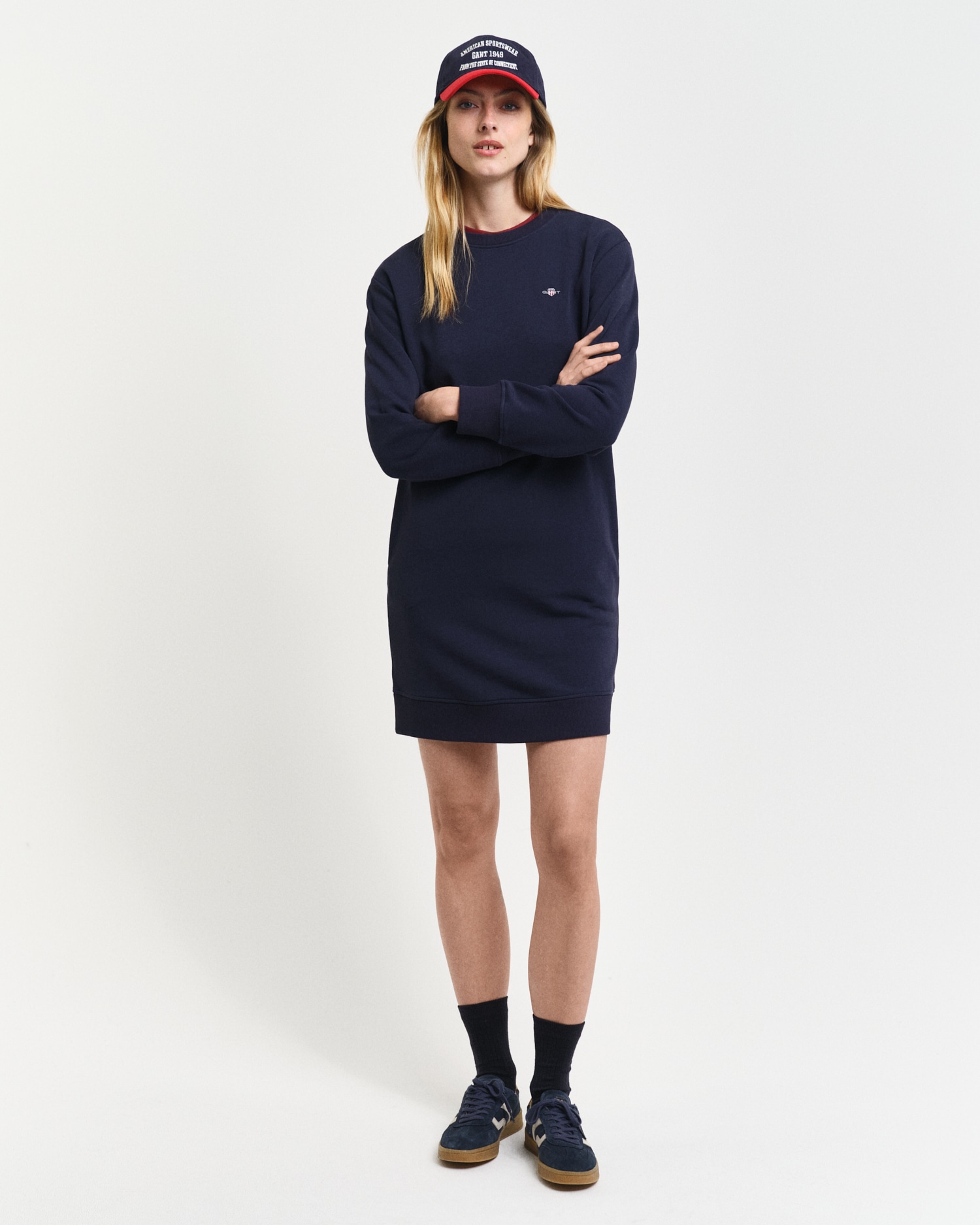 Gant Sweatkleid »SHIELD C-NECK SWEAT DRESS«, Shield Sweatkleid mit Rundhalsausschnitt