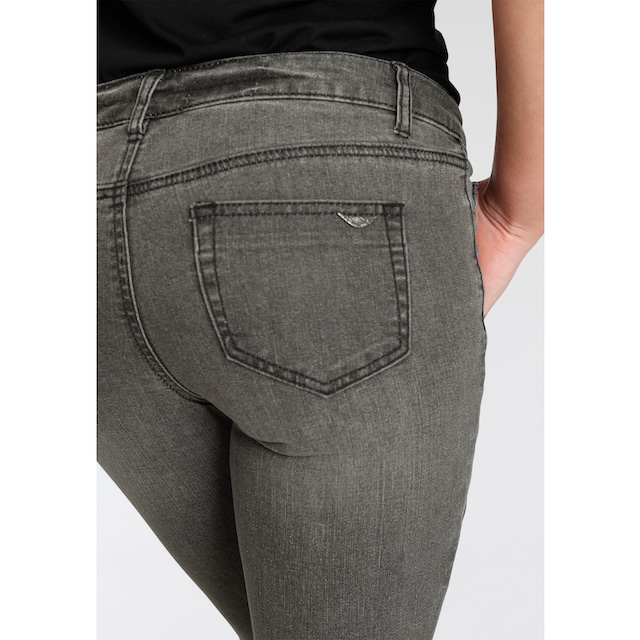 Arizona 7/8-Jeans »mit Keileinsätzen«, Low Waist kaufen bei OTTO