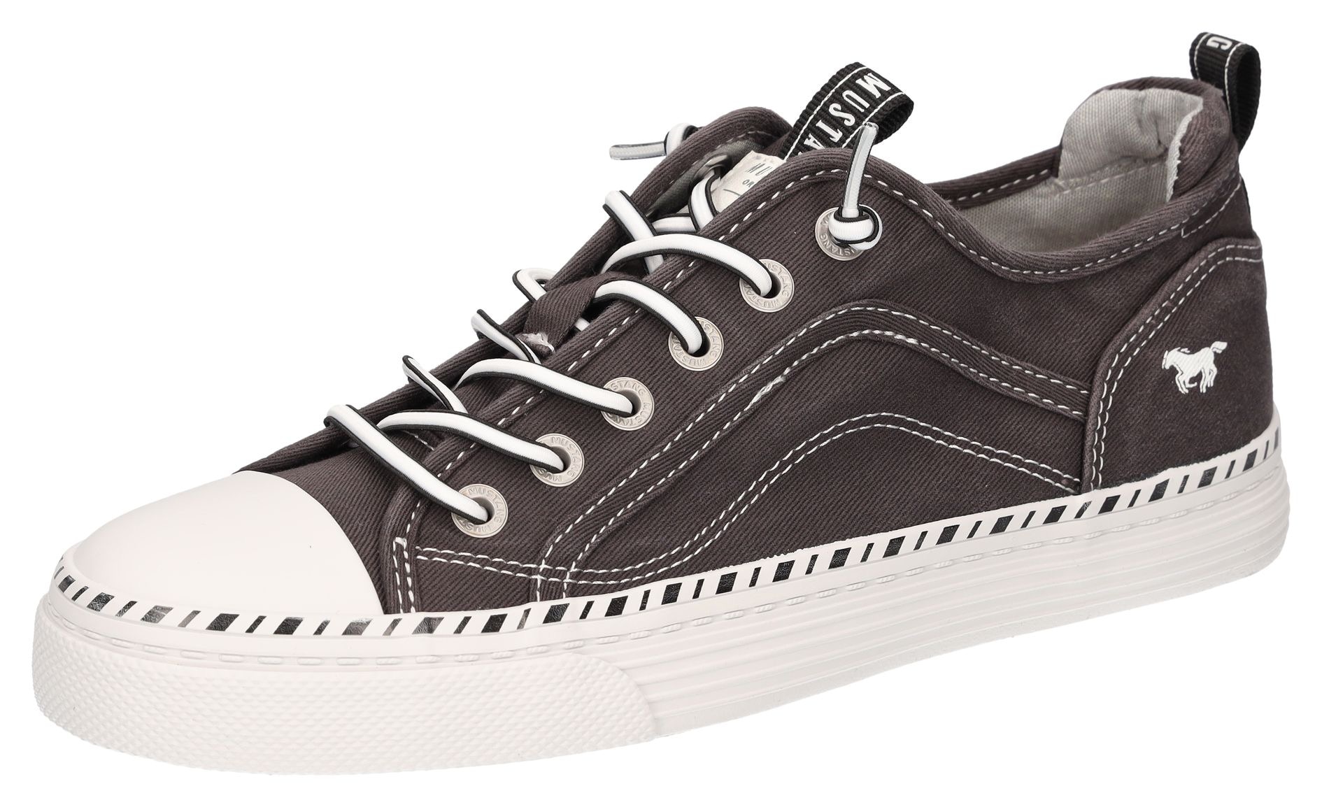 Mustang Shoes Slip-On Sneaker, Slipper, Schlupfschuh, Freizeitschuh mit farbiger Sohleneinfassung