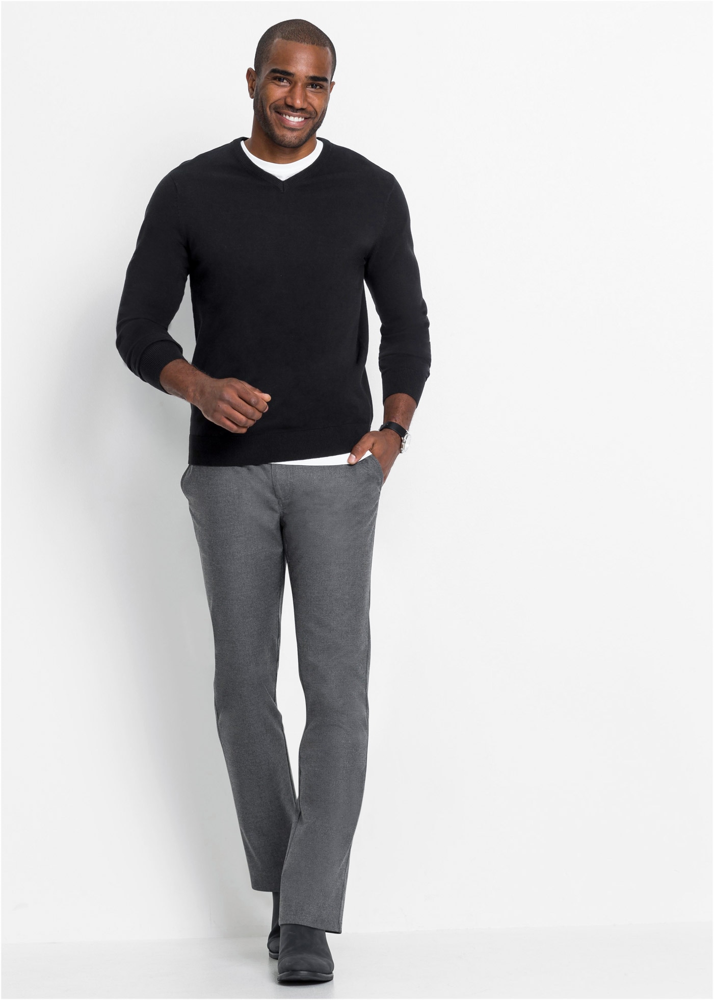 bonprix Strickpullover »Feinstrickpullover in Regular Fit« aus Feinstrickmaterial, mit V-Ausschnitt, Regular Fit