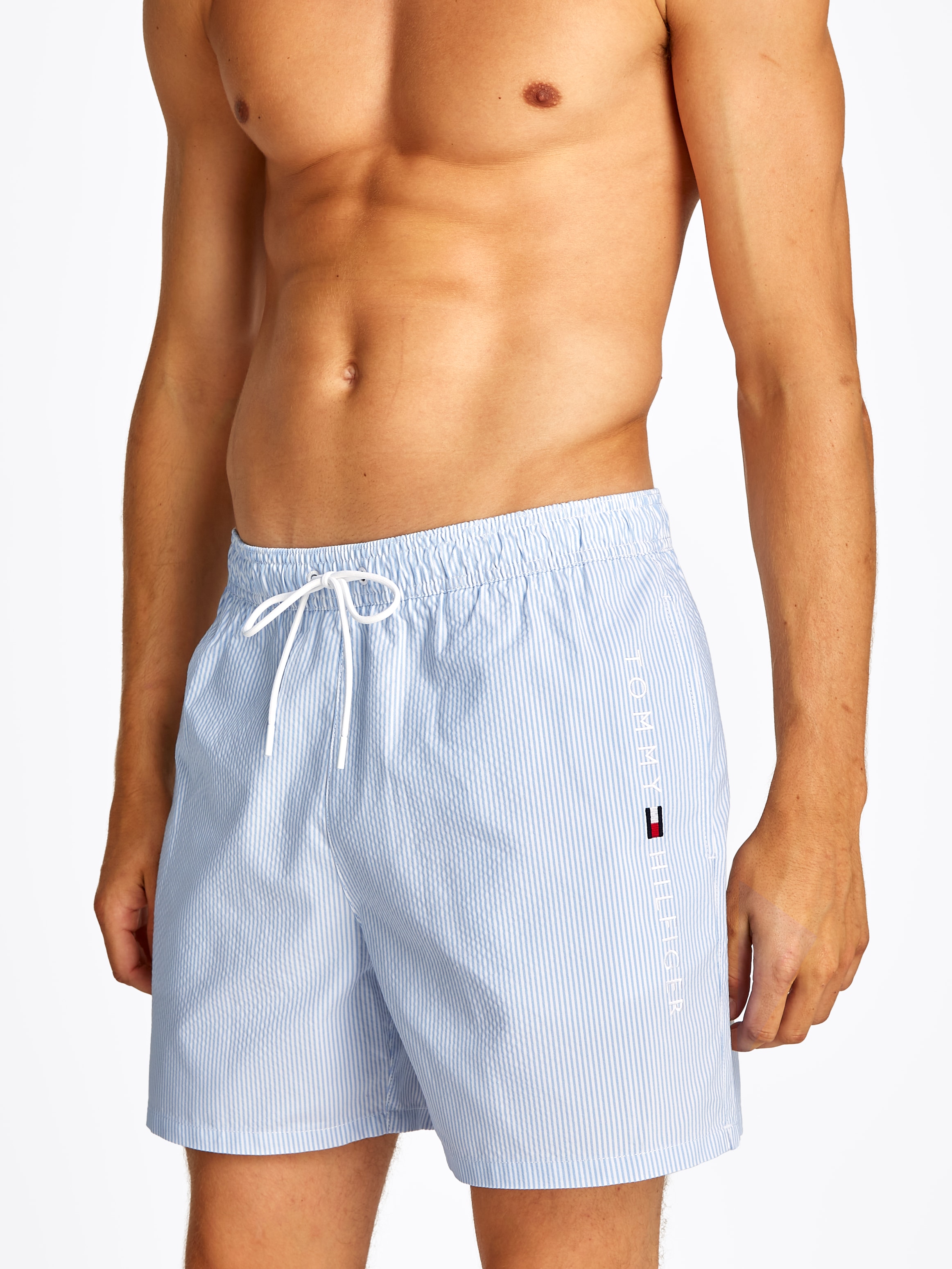 Tommy Hilfiger Swimwear Badeshorts »MEDIUM DRAWSTRING STRIPE«, in gestreifter Optik