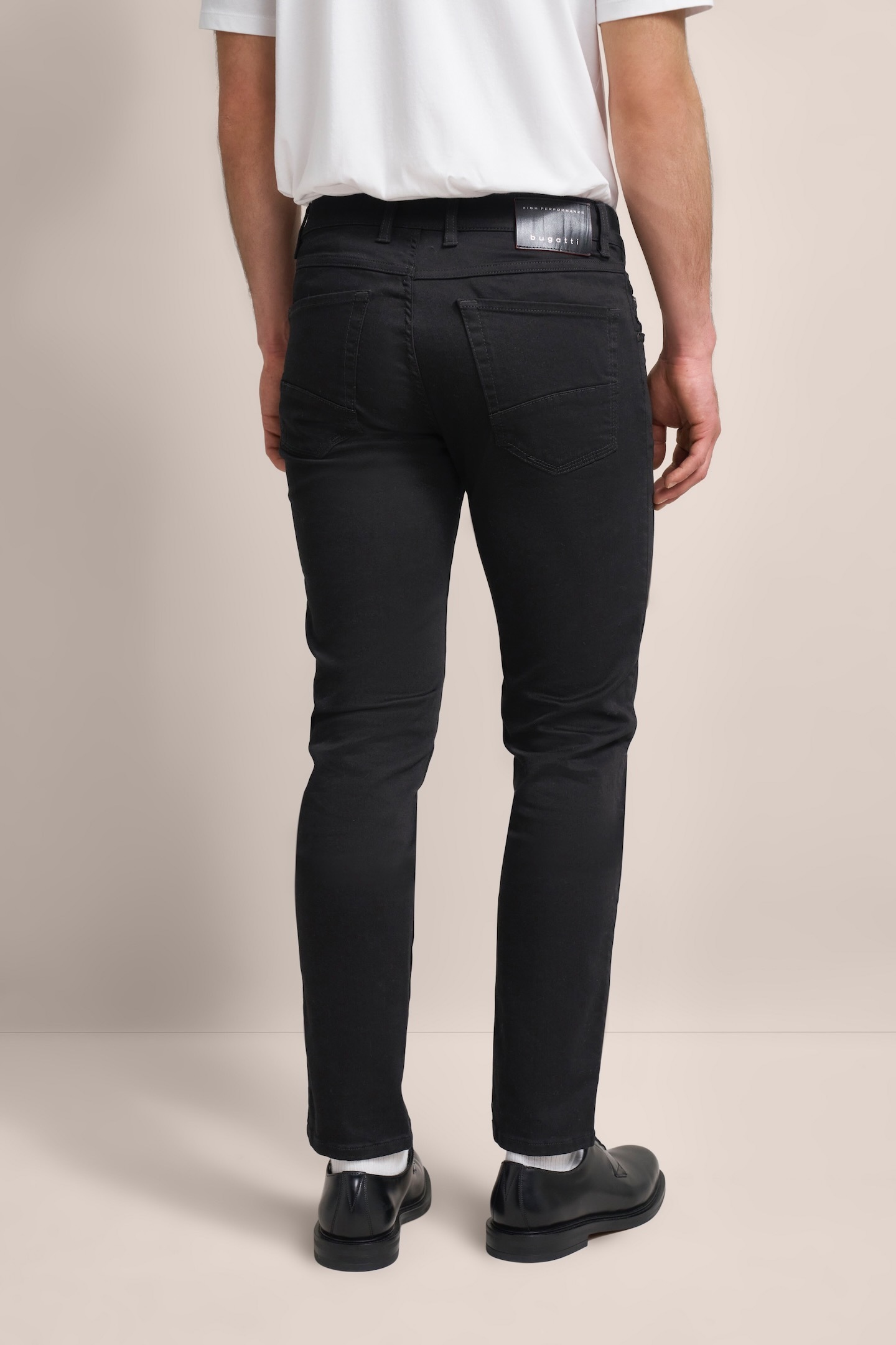 bugatti 5-Pocket-Jeans »Basic Essentials«, besonders bequem