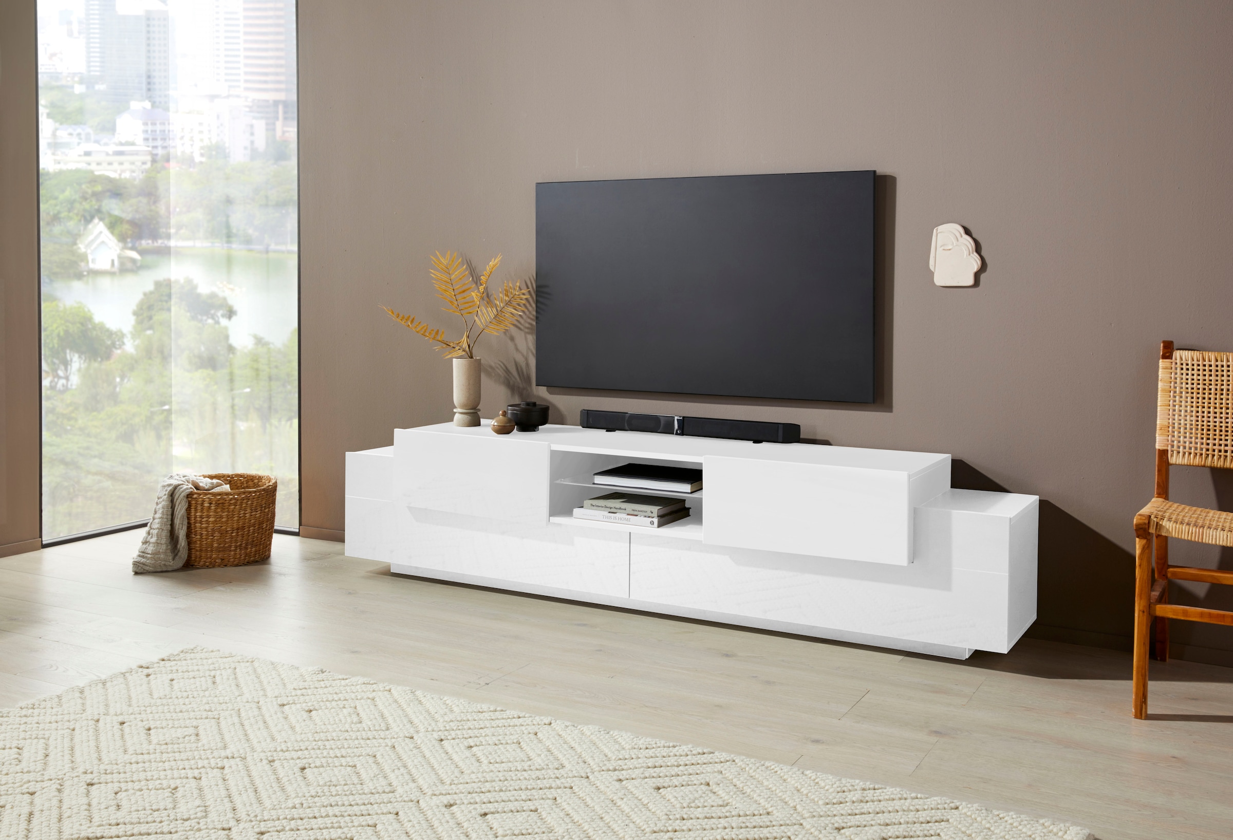 INOSIGN Lowboard »Coro,Lowboard,TV-Kommode,TV-Möbel,TV-Bank«, mit 2 Klappen, 2 Türen, 1 Glasboden, Breite 220