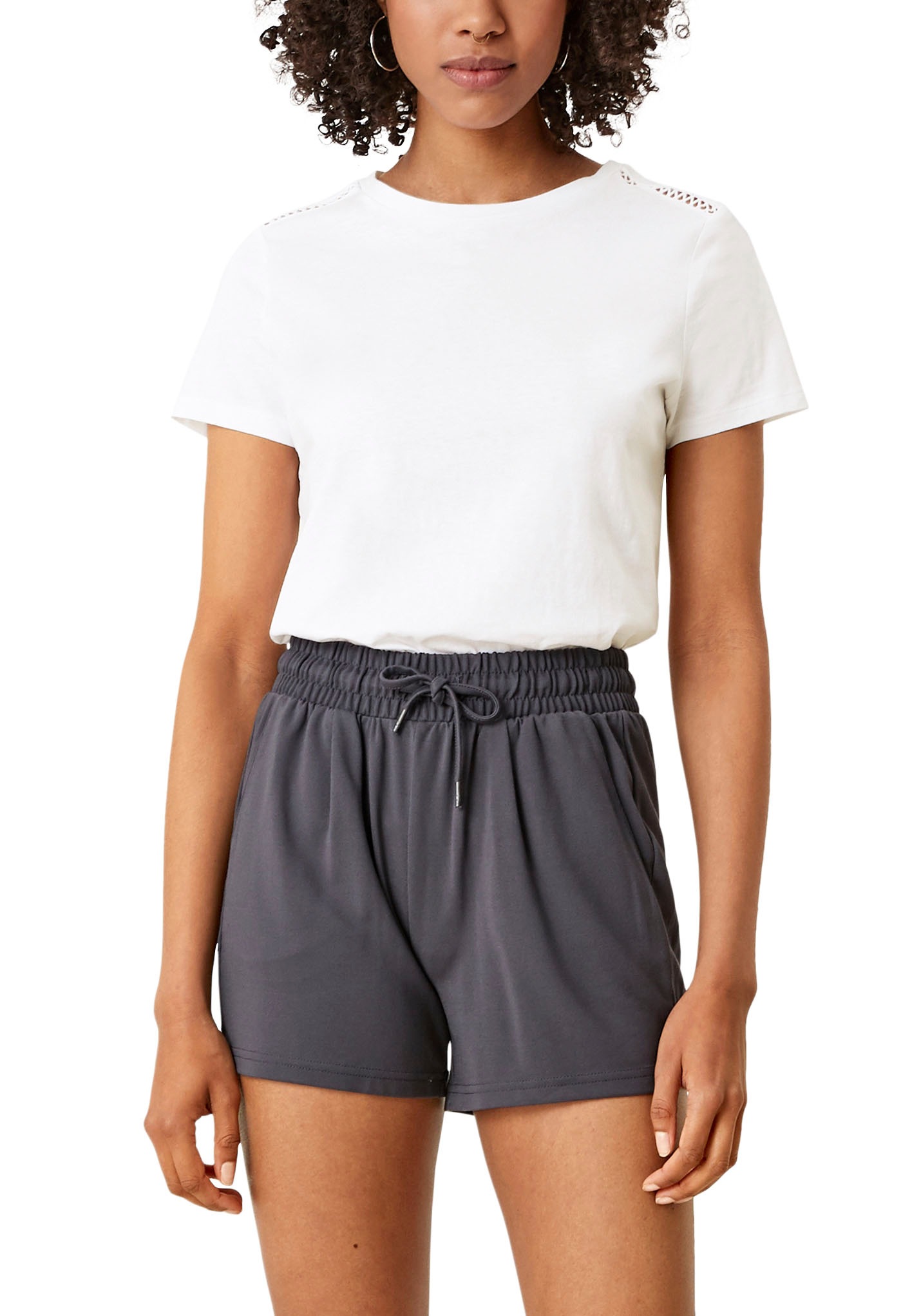 Q/S by s.Oliver T-Shirt, Ausschnitt mit Rippblende