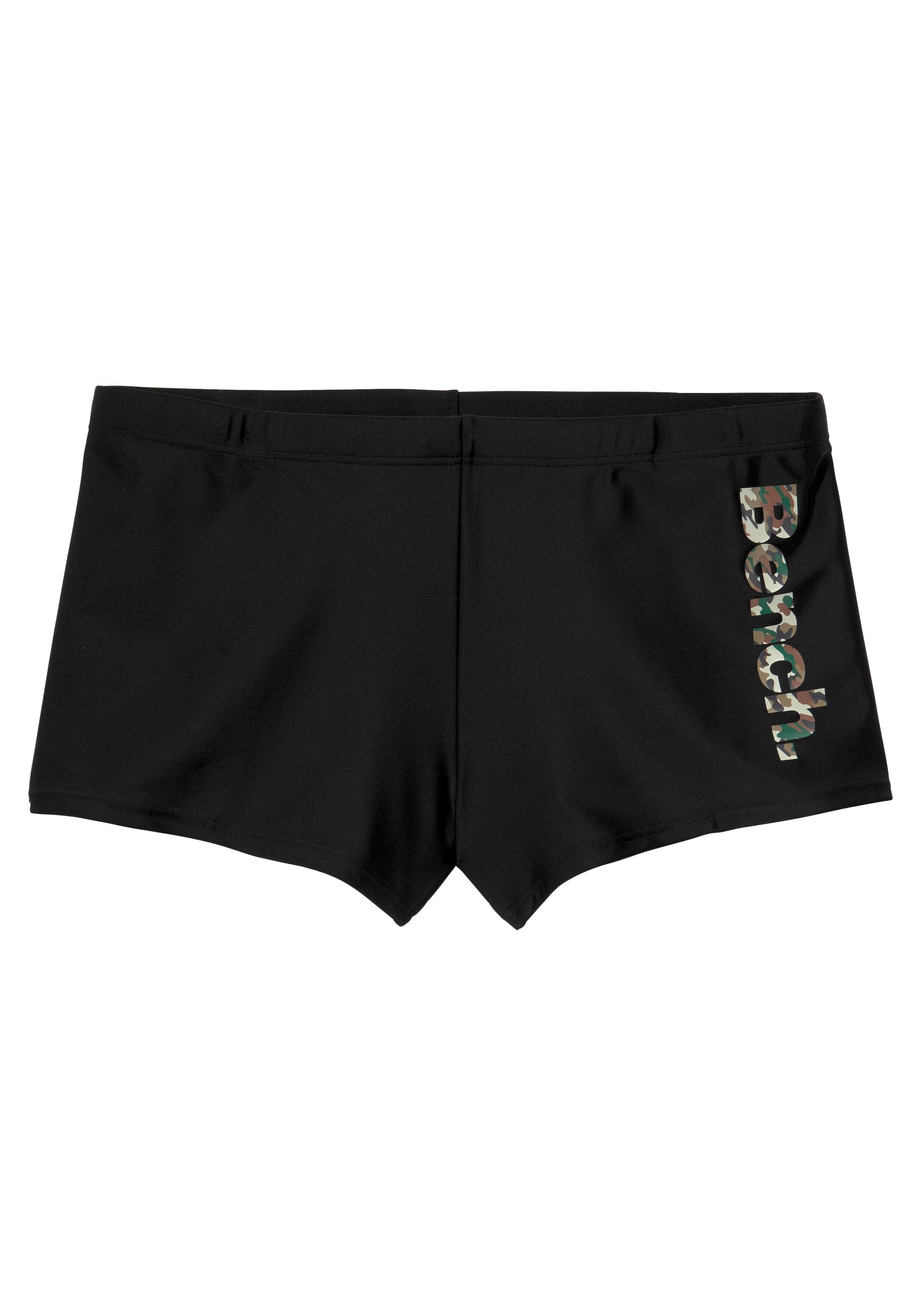 Bench. Boxer-Badehose, mit coolem Logo in Tarnfarben-Optik