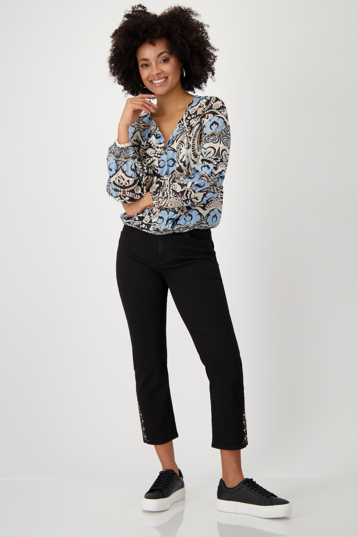 Monari Langarmbluse »Bluse Ornament allover«, Mit Rundhalsausschnitt mit Schlitz