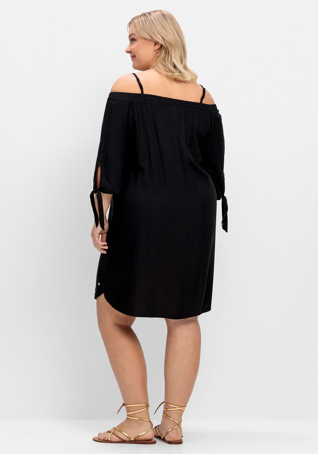 Sheego Strandkleid »Strandkleid im Carmen-Look mit schmalen Trägern«