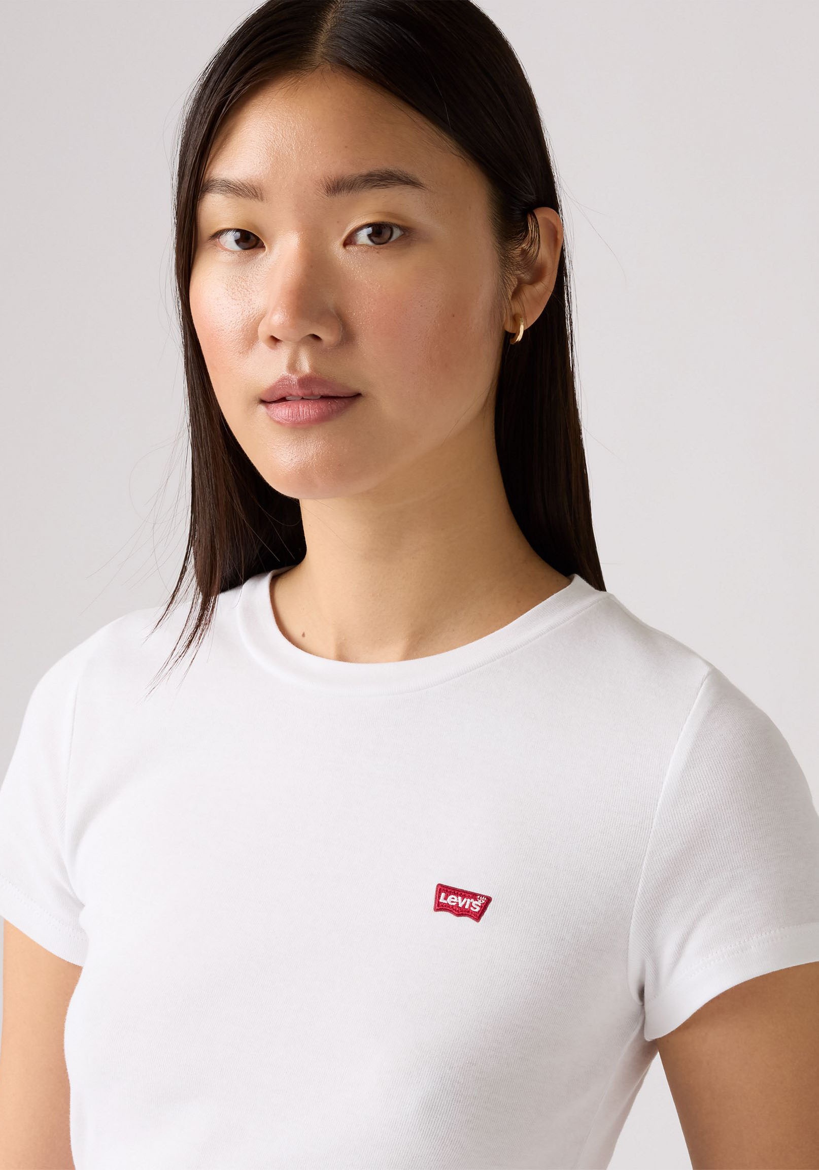 Levi's® T-Shirt »Mini-Logo«, (Packung, 2 tlg.), mit kleiner Markenlogo-Stickerei auf der Brust