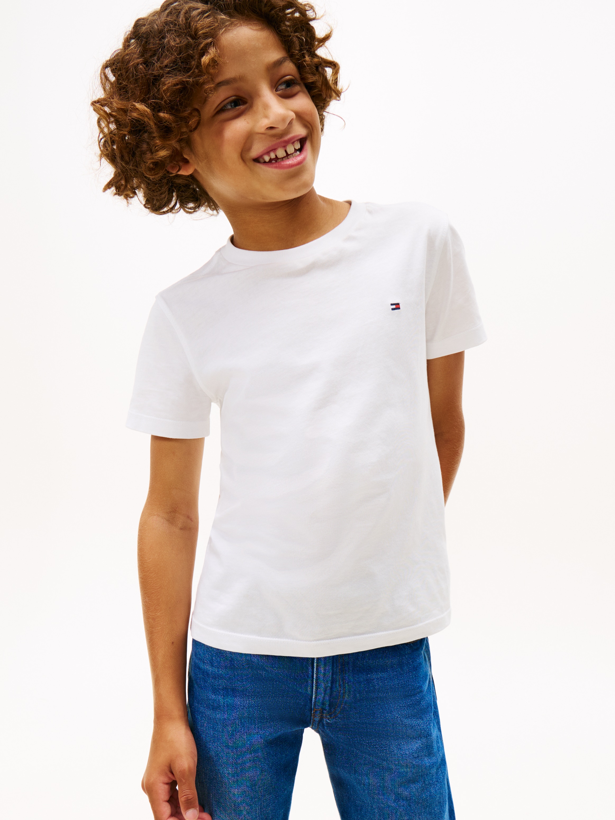 Tommy Hilfiger T-Shirt »ESSENTIAL ARCHIVE FIT TEE SS« Kinder bis 16 Jahre, Rundhals, Logostickerei