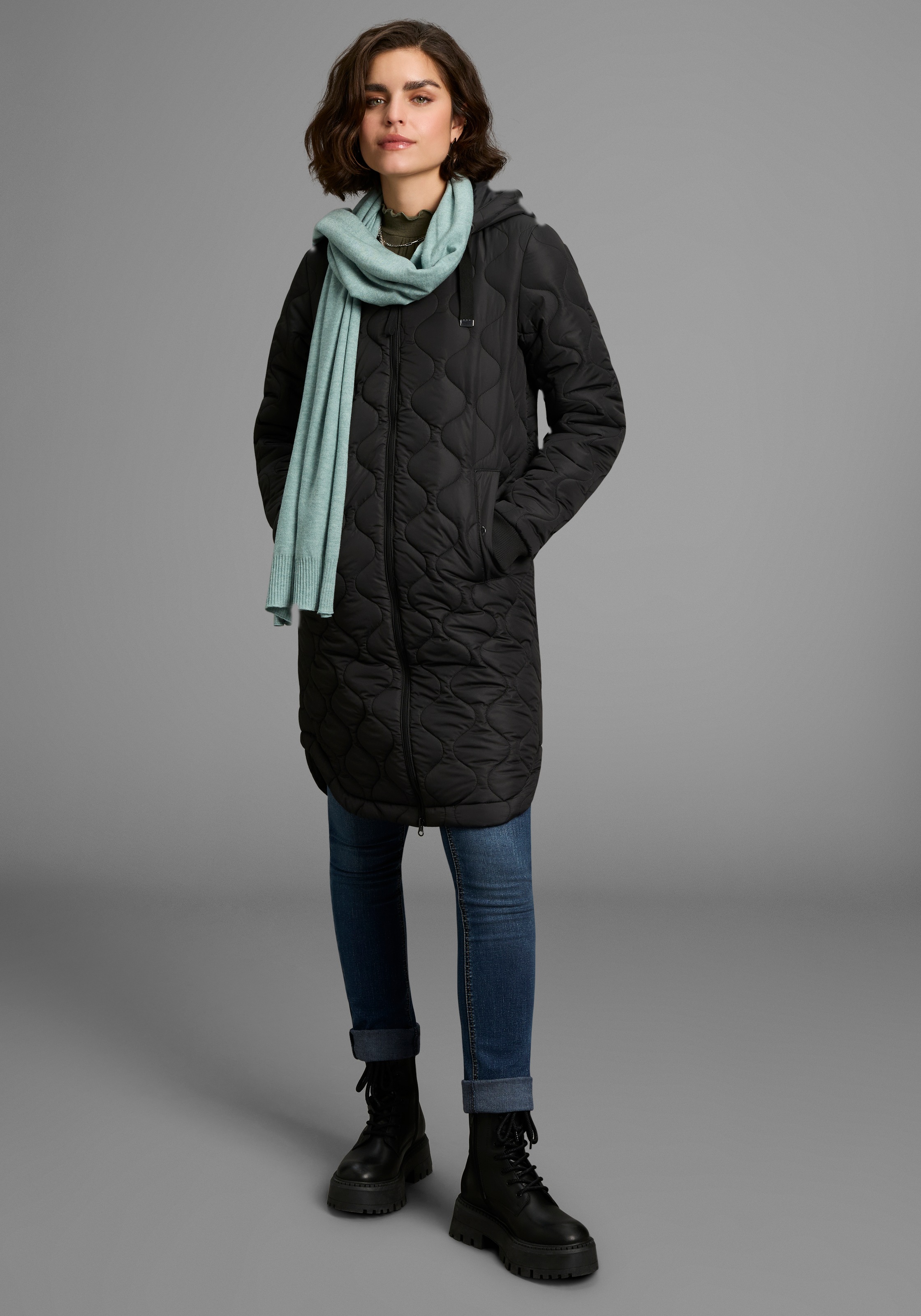 Laura Scott Strickschal in Maxi-Größe mit modischen Rippenabschlüssen - NEW