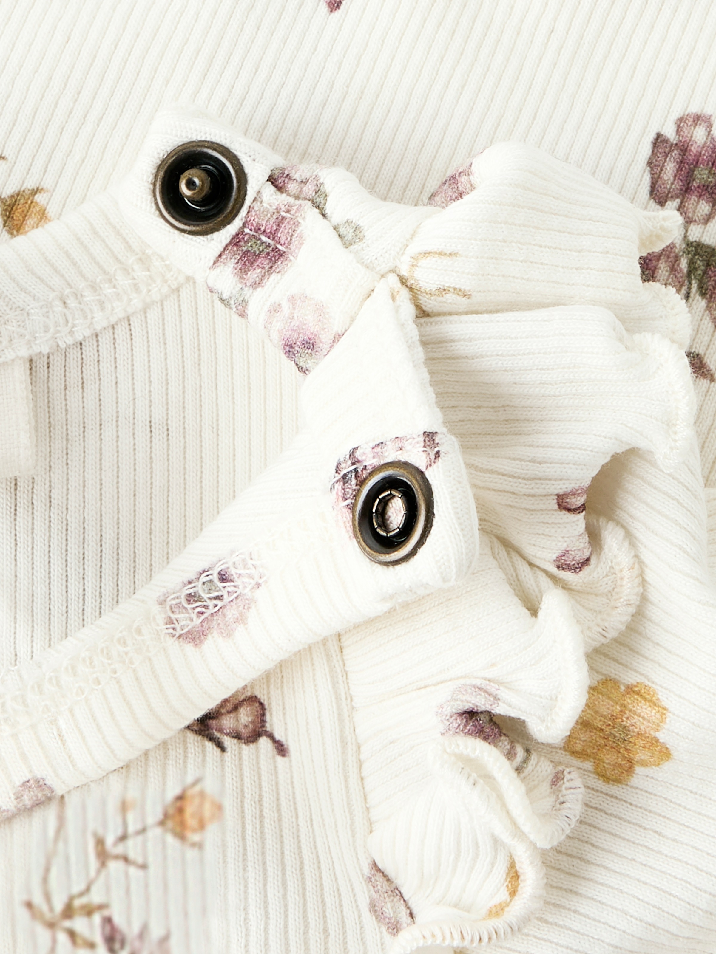 Lil' Atelier Langarmbody »NBFGAVO EKO LS SLIM BODY LIL NOOS« mit Rüschen, weiche Jerseyqualität