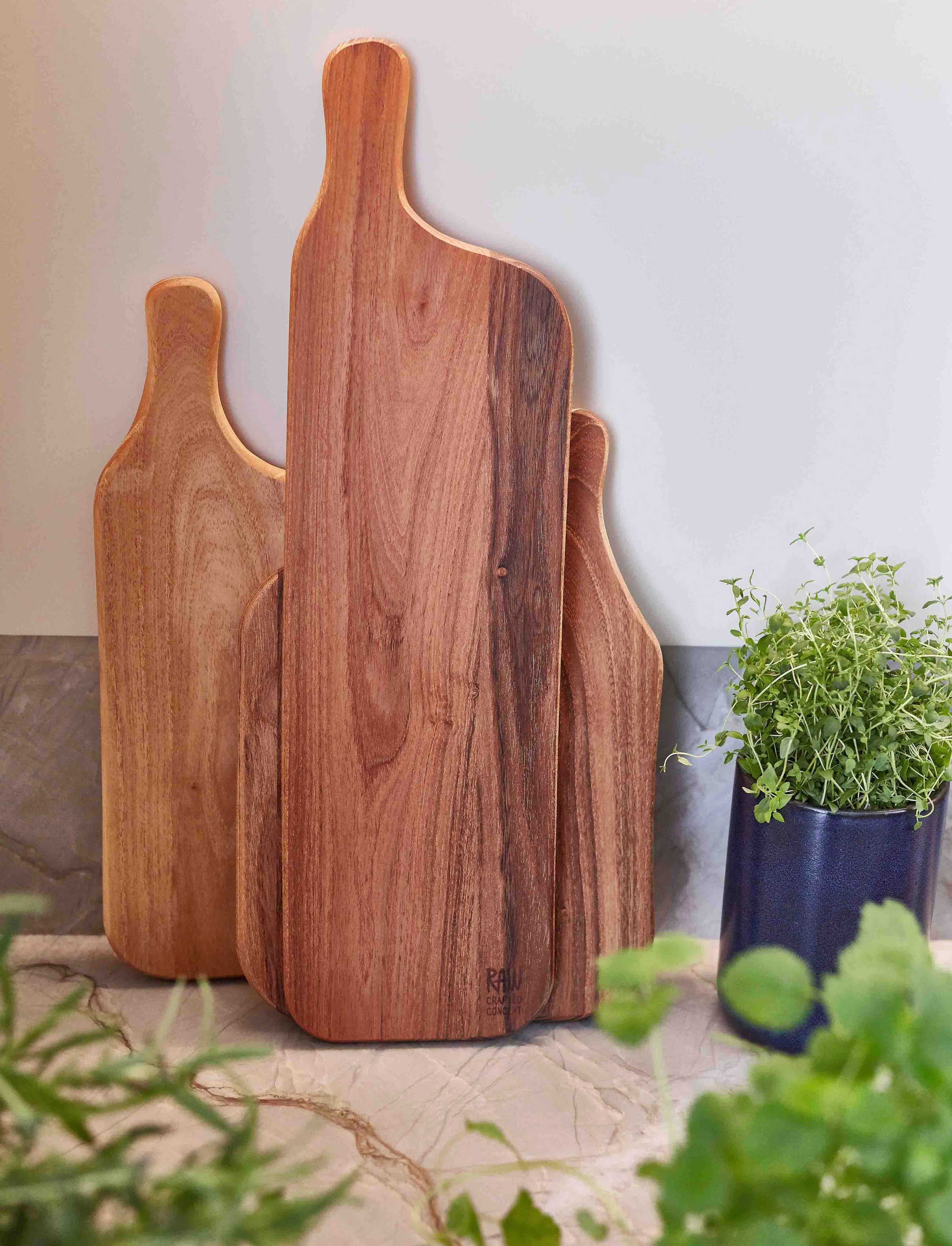 aida RAW Schneidebrett »RAW Teak«, organisch, jedes Stück ein Unikat