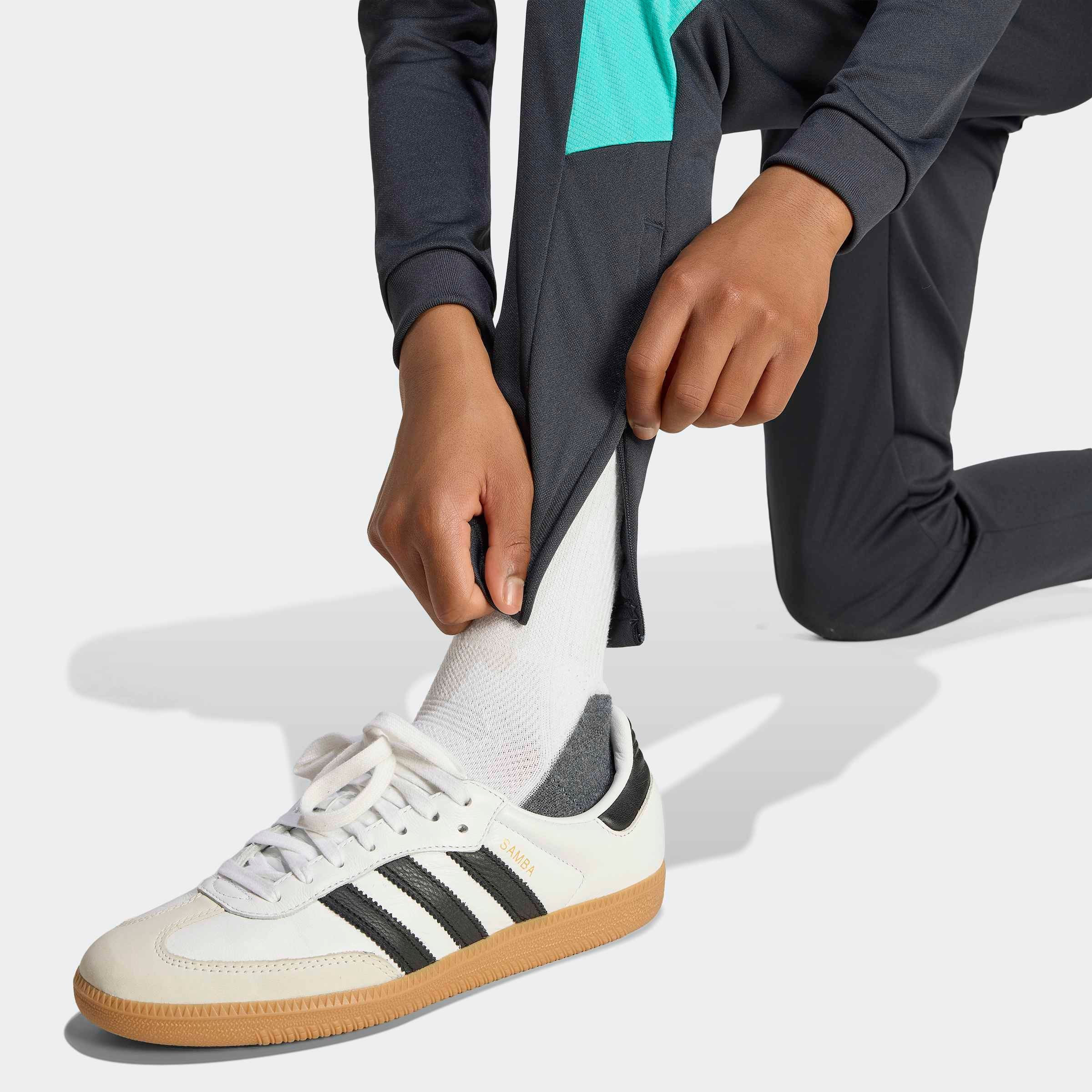 adidas Performance Trainingsanzug »TIRO 26 ESSENTIALS KIDS« 2
