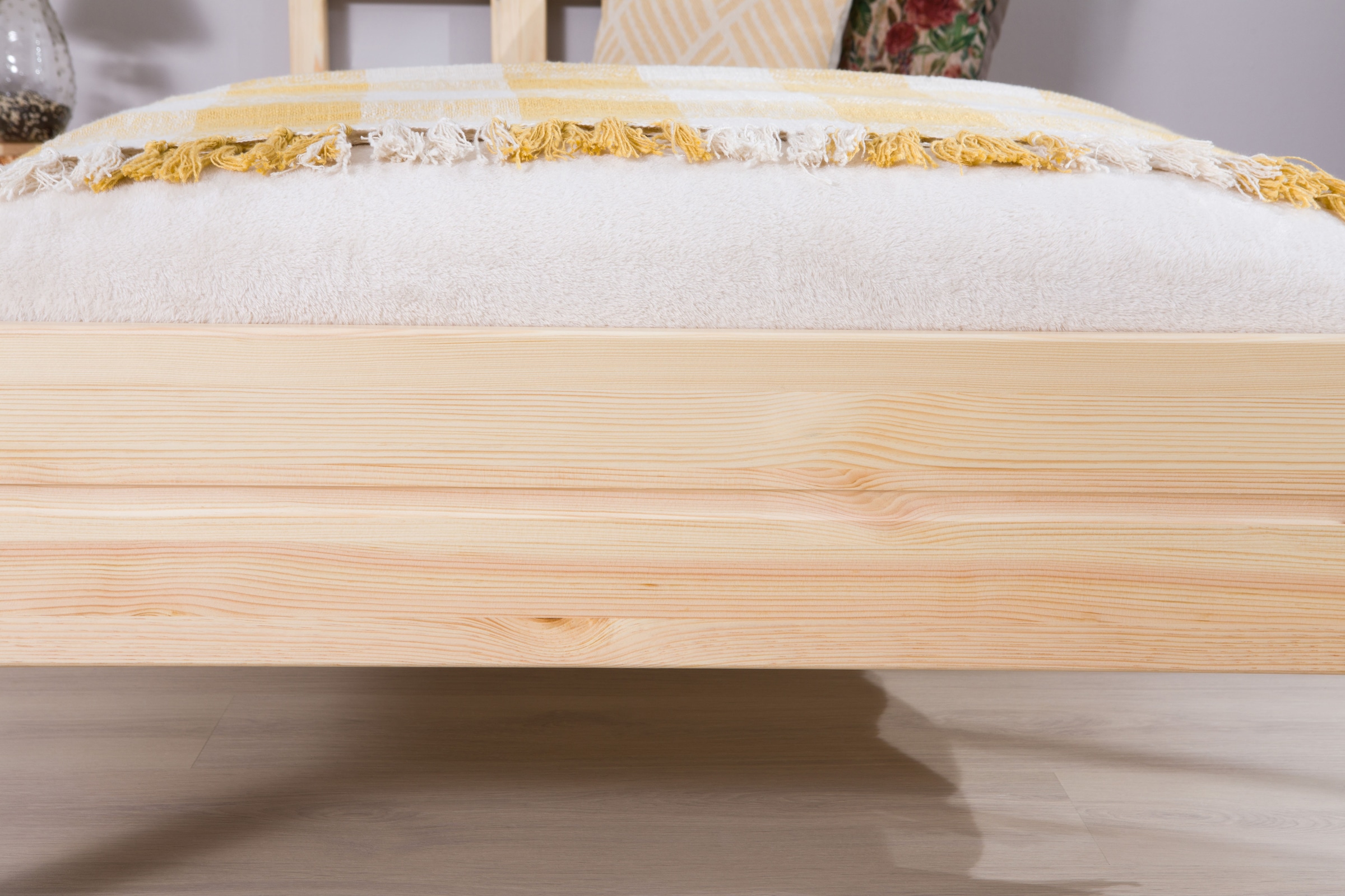 Ticaa Futonbett »Merci«, Einzelbett, aus Kiefer Massivholz, inkl. Rollrost