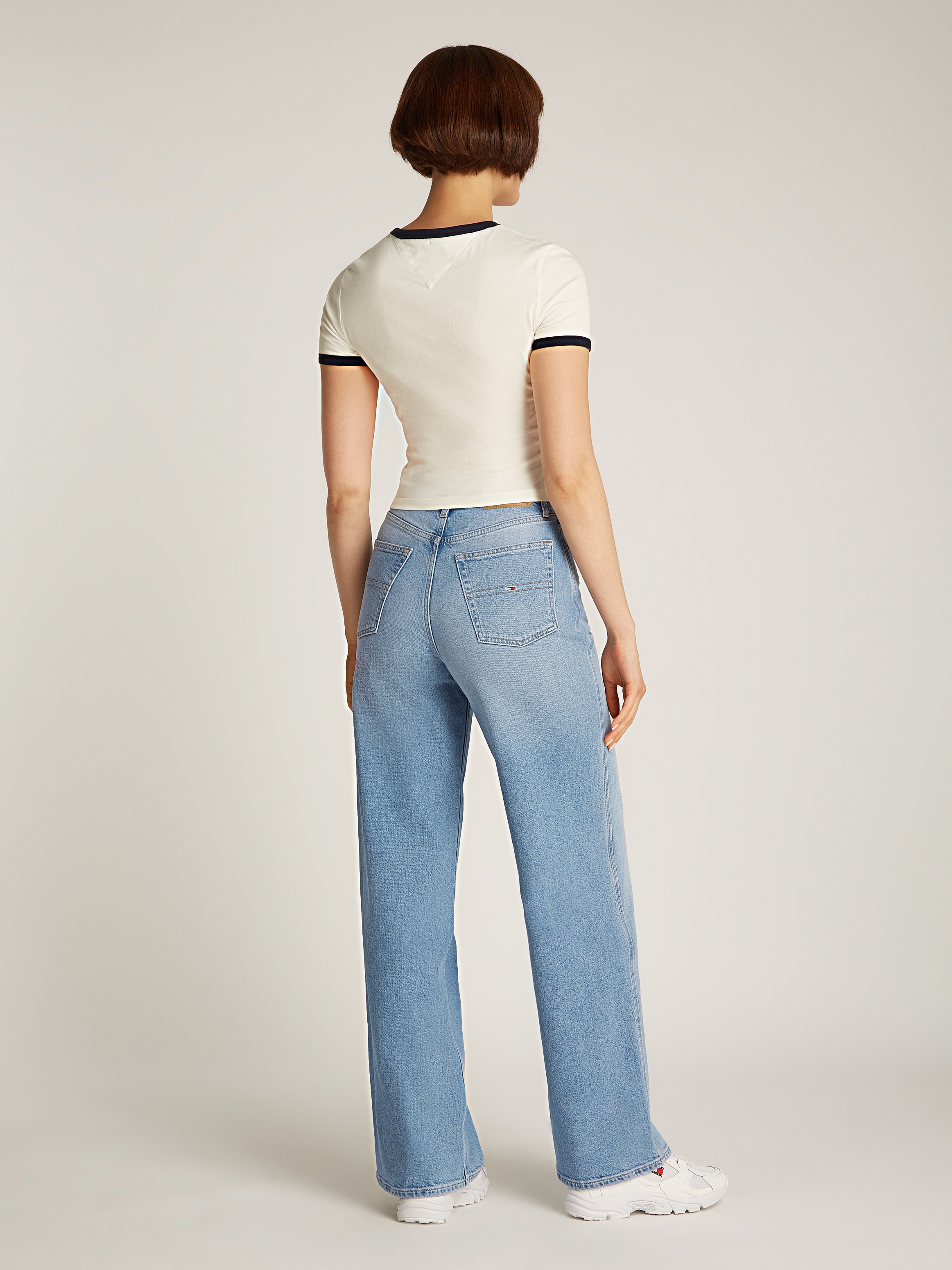 Tommy Jeans Weite Jeans »Claire High Rise«, mit Logo-Badge