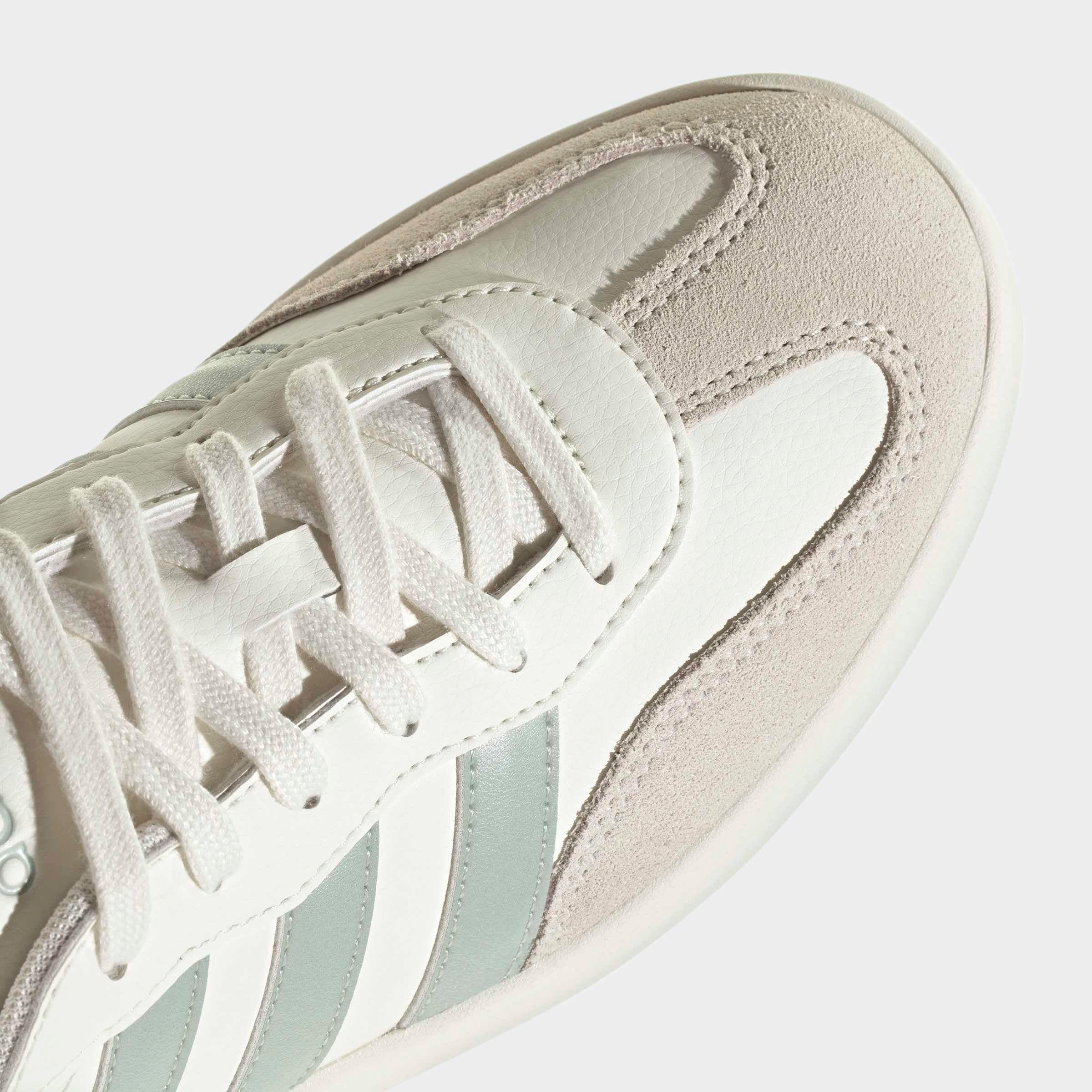 adidas Sportswear Sneaker »BARREDA«, Design auf den Spuren des adidas Handball Spezial