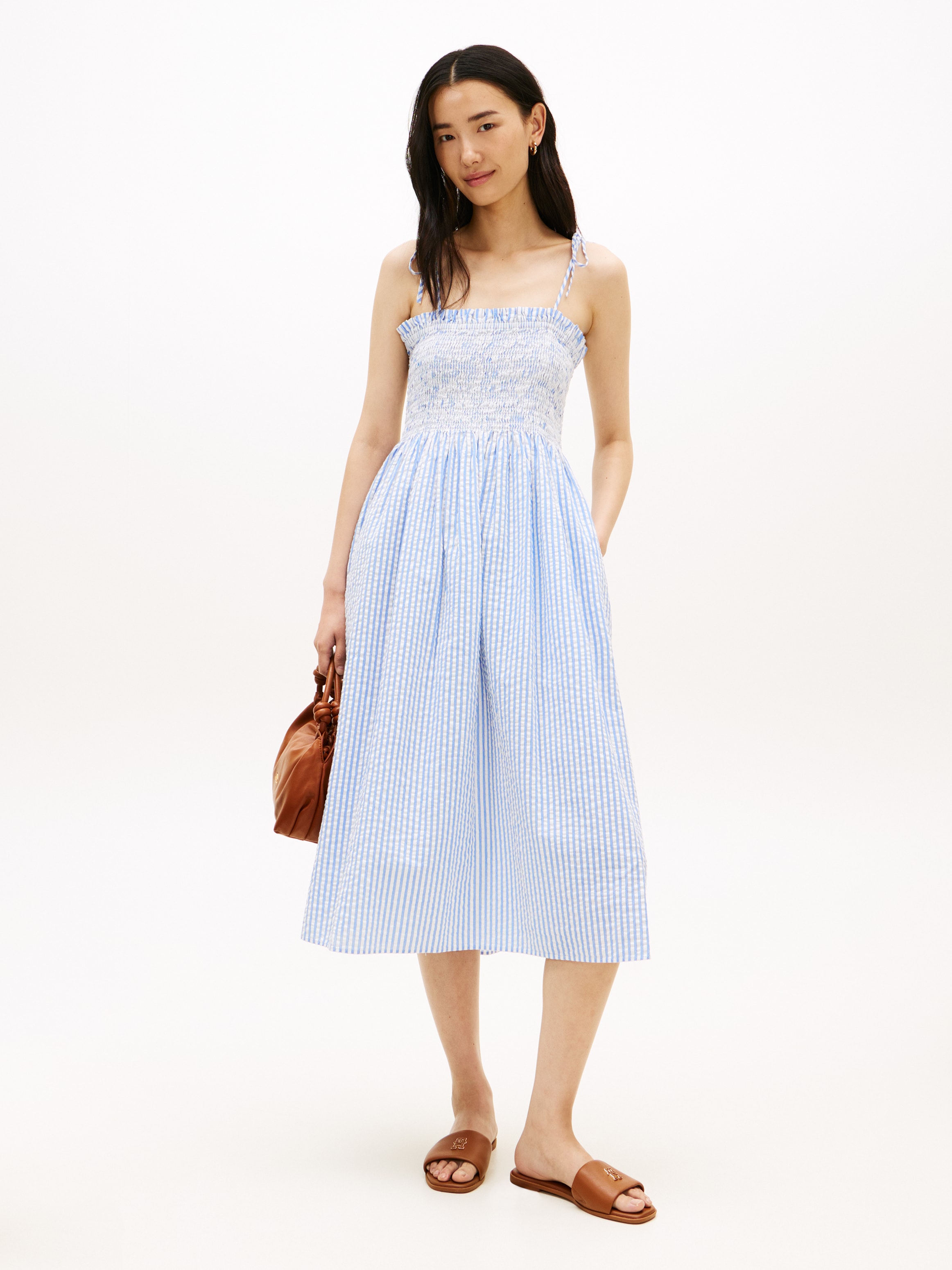 Tommy Hilfiger Sommerkleid »SWIMSHOP SEERSUCKER SMOCKED DRS« mit schmalen Trägern zum Binden, Midi-Länge