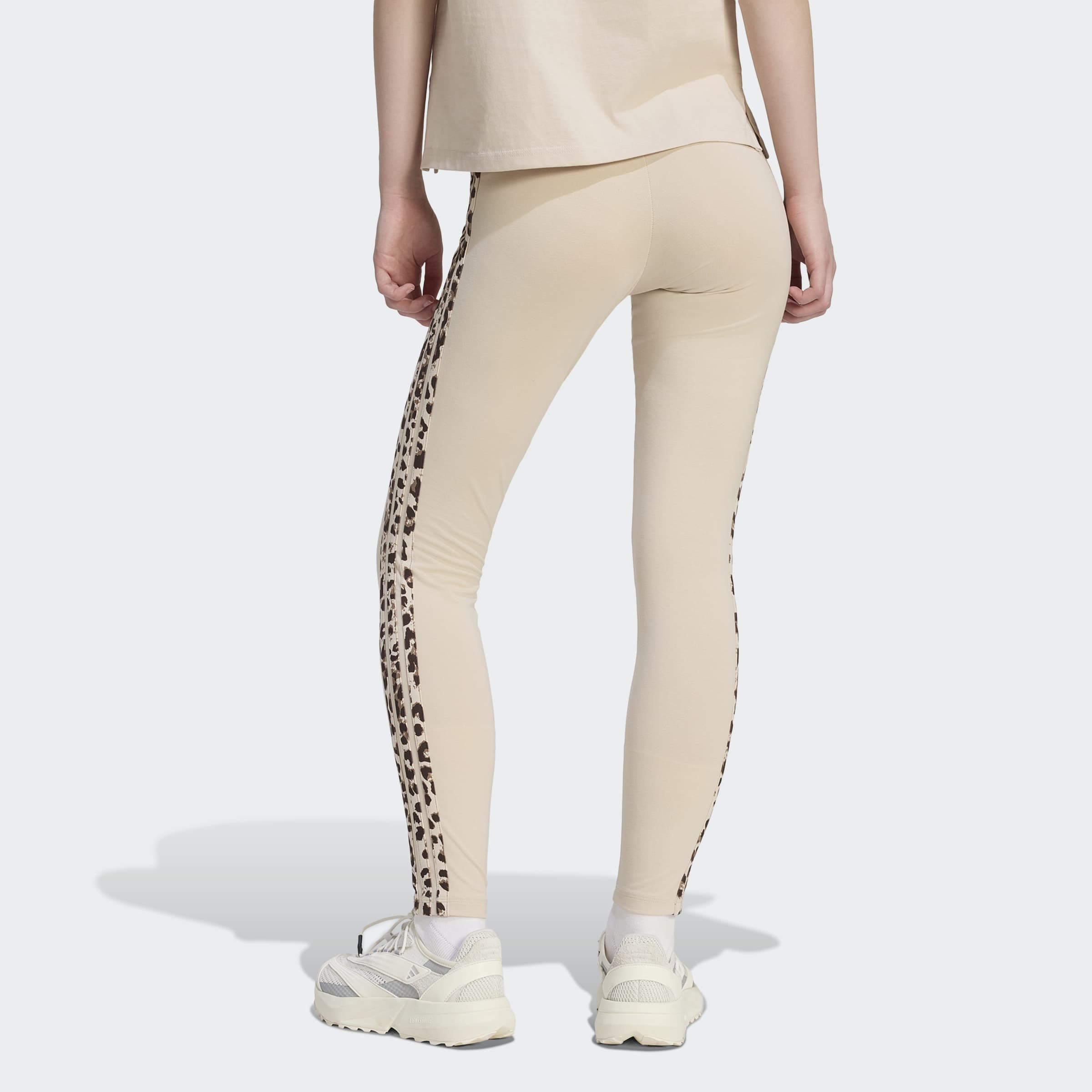 adidas Sportswear Leggings »SEASONAL ESSENTIALS 3-STREIFEN, ANIMALPRINT«  für Erwachsene, mit sportlichem Stil, eng anliegende Passform