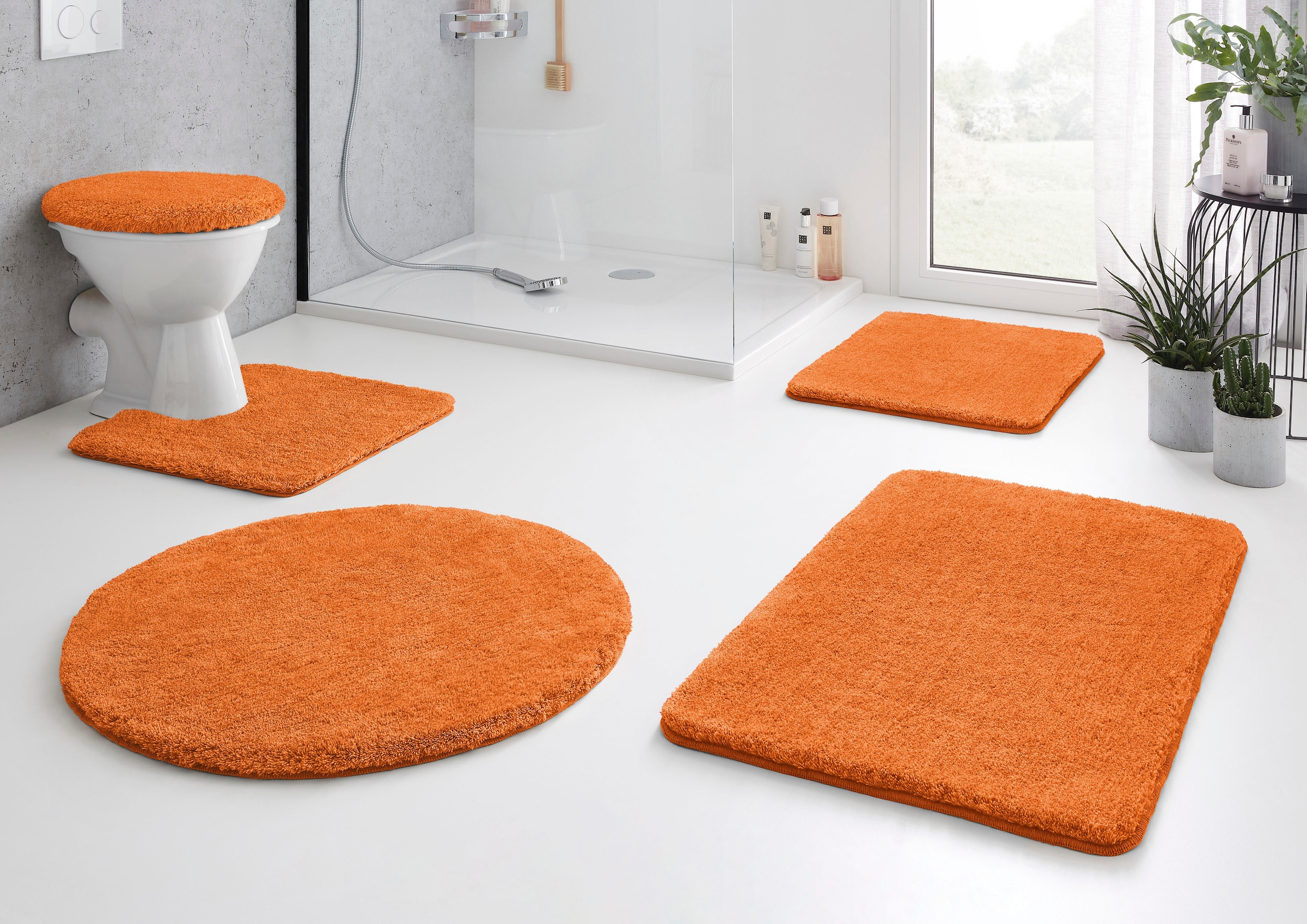 Kleine Wolke Badematte »RELAX«, rutschhemmend beschichtet, fußbodenheizungsgeeignet, Badteppich, Uni Farben, rechteckig, rund & als Set erhältlich