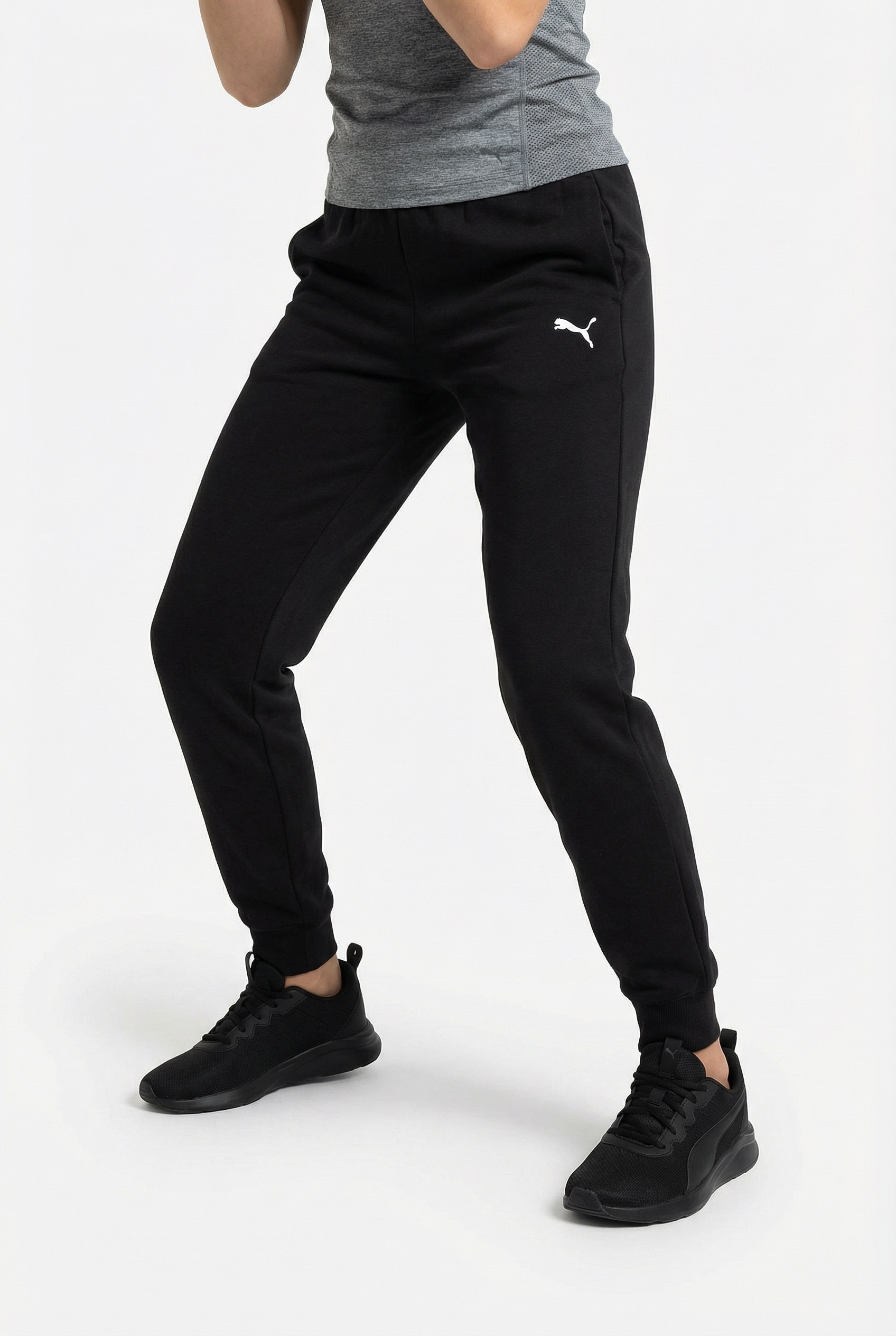 PUMA Trainingshose »ESS SWEATPANTS CL TR G«  mit Seitennahttaschen, mit gerippten Bündchen, sportlicher Stil