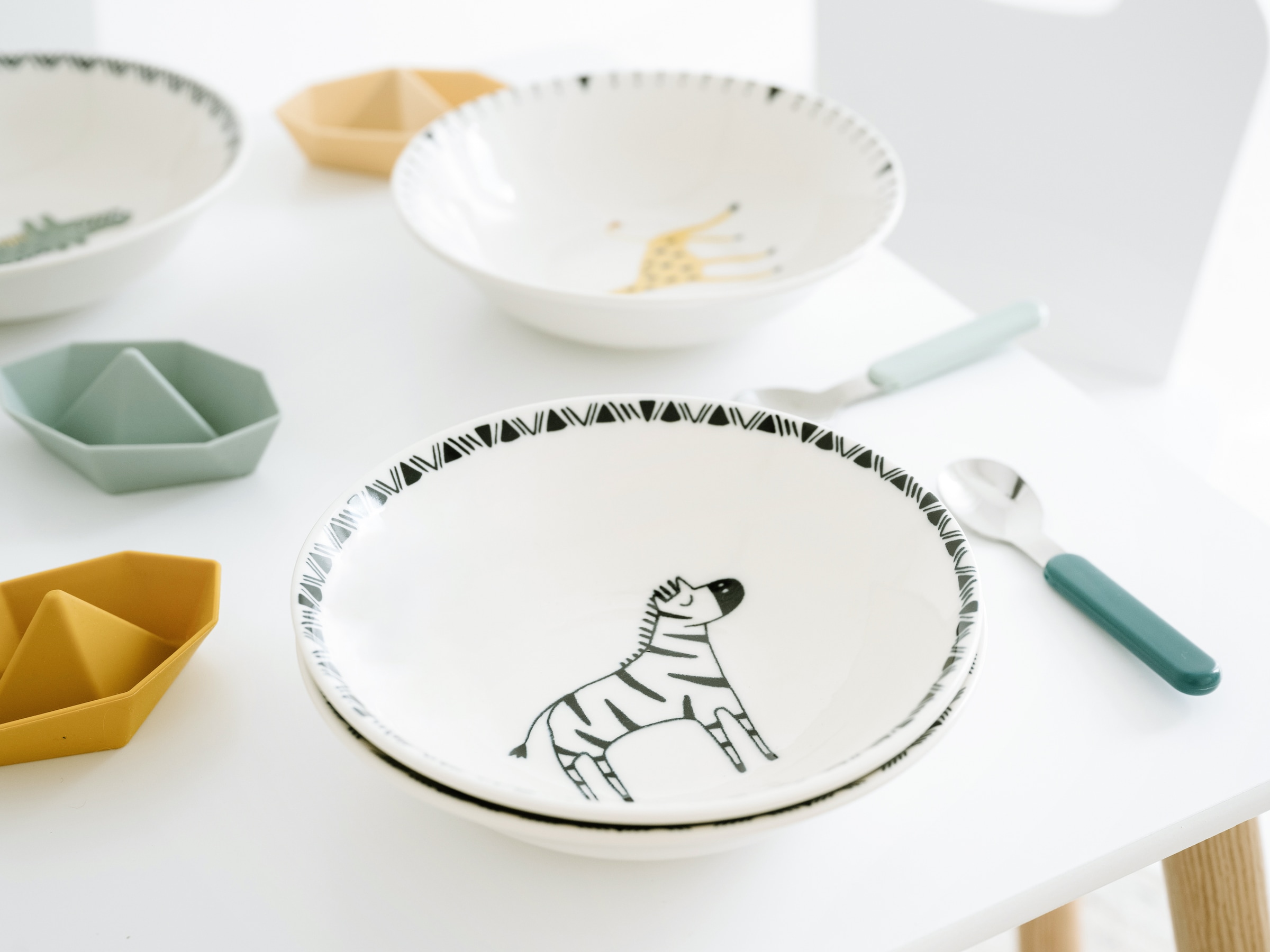 CreaTable Teller-Set »Safari Bunt, Teller Set 8-tlg.« gezeichnete Tiermotive, skandinavischer Stil, Ethno-Style Motive