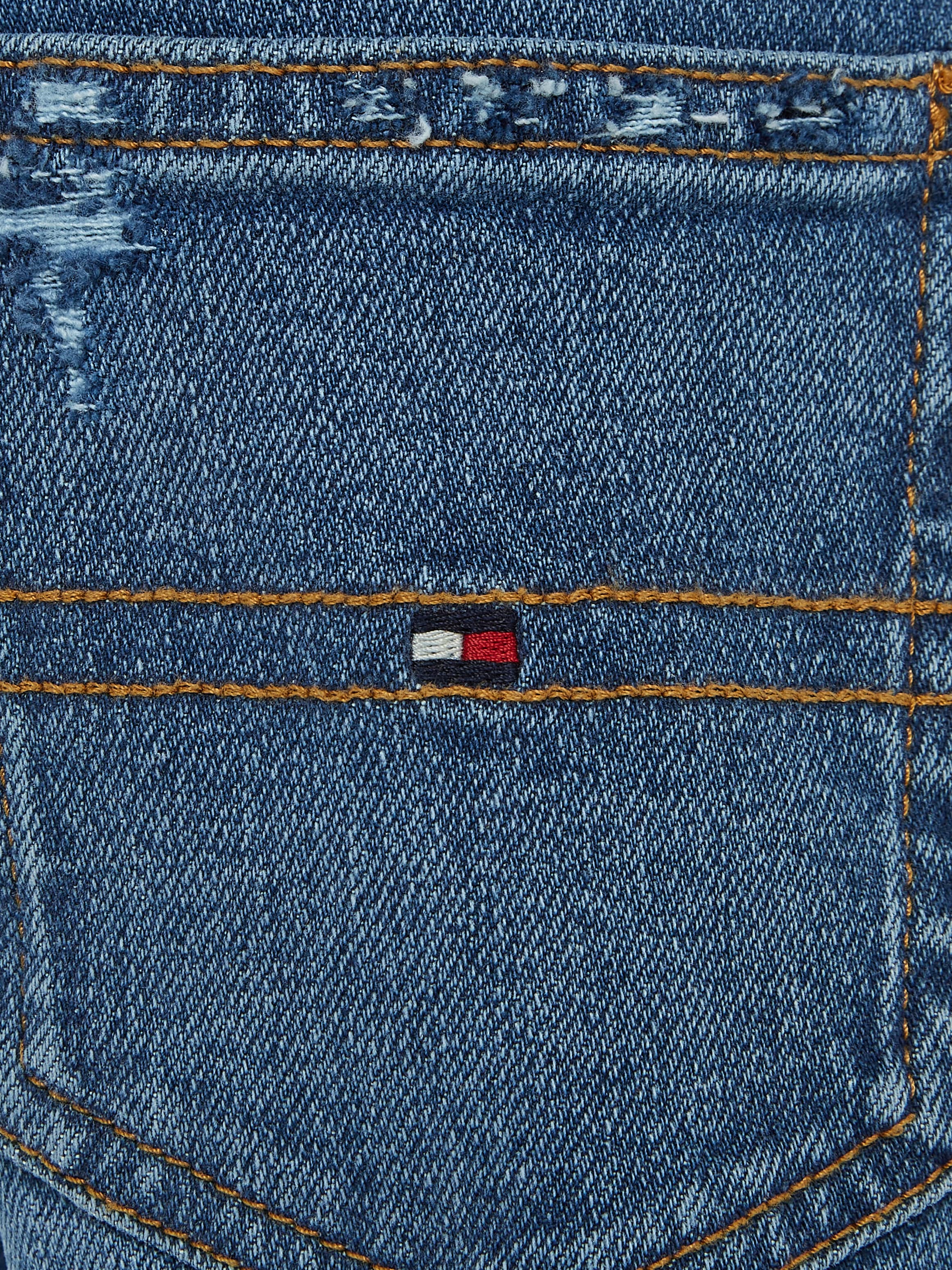 Tommy Hilfiger Weite Jeans »GIRLFRIEND MID WASH«, in mittelblauer Waschung, mit Logo-Badge