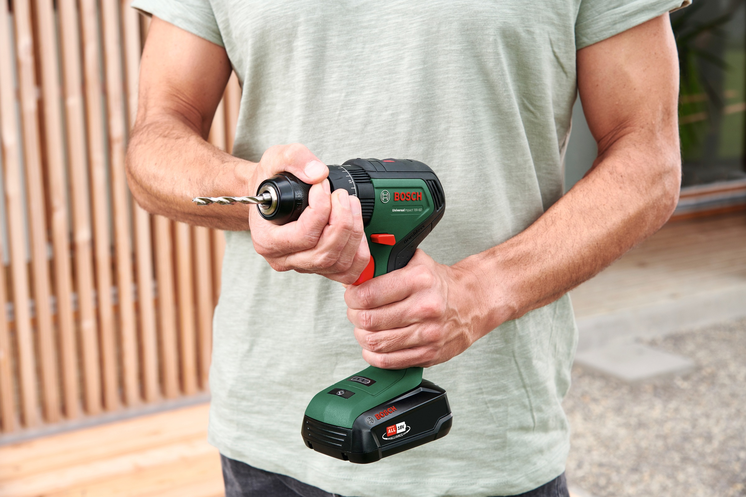 Bosch Home & Garden Akku-Schlagbohrschrauber »UniversalImpact 18V«, mit 2 Akkus und Ladegerät