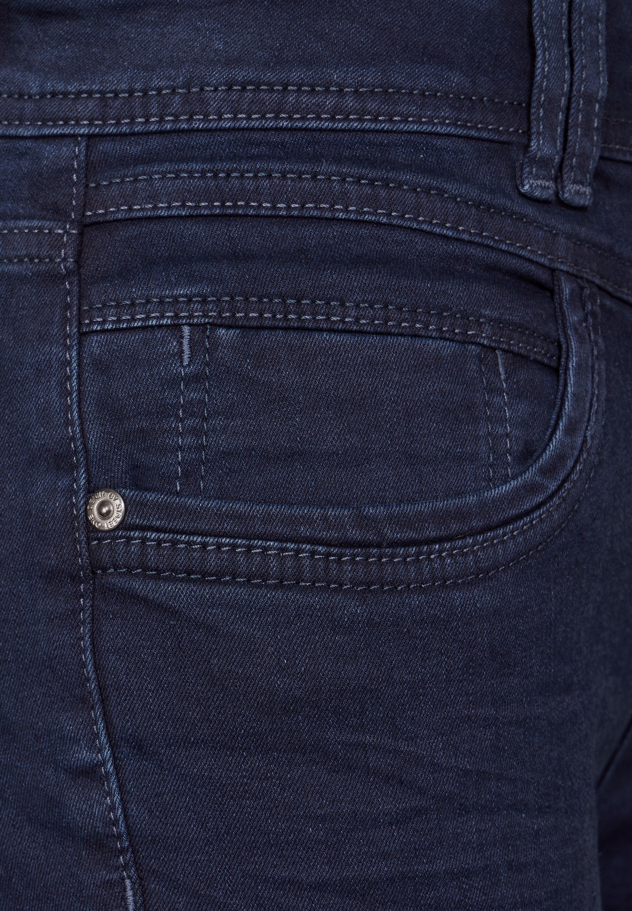 STREET ONE Slim-fit-Jeans, im Fünf-Pocket-Stil