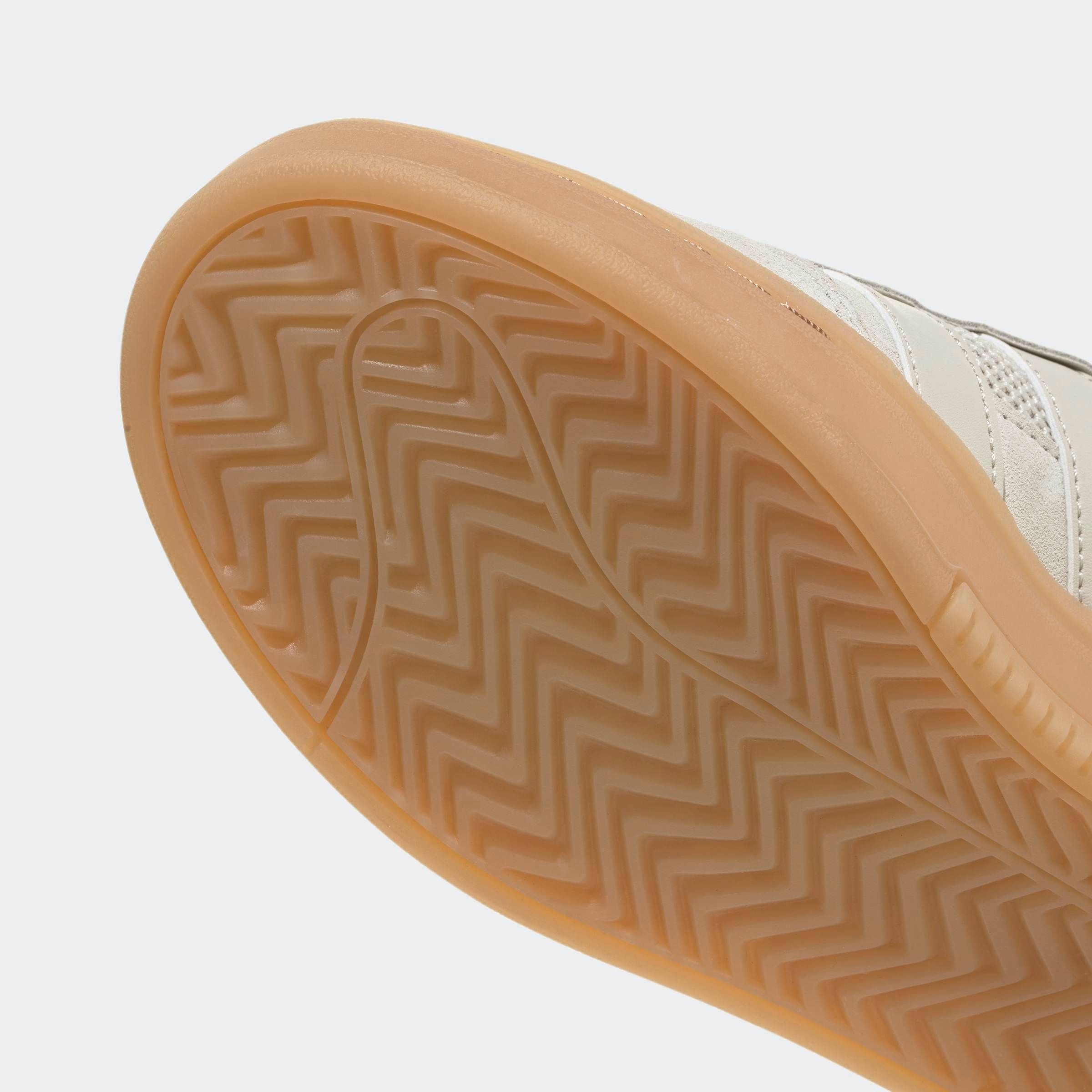 adidas Sportswear Sneaker »GRAND COURT ALPHA«  inspiriert vom Design des adidas campus 00