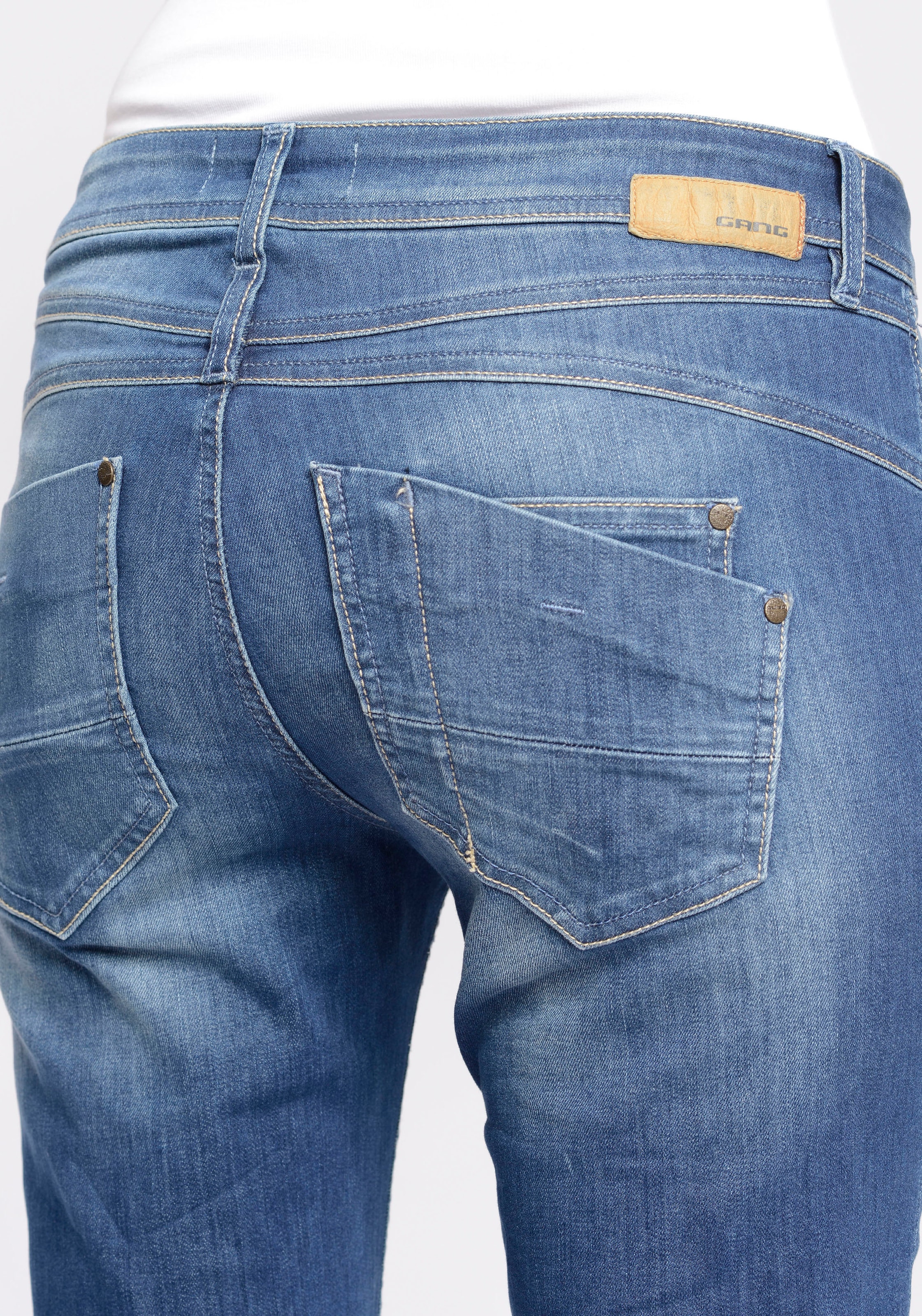GANG Relax-fit-Jeans »94Amelie«, mit Used-Effekten