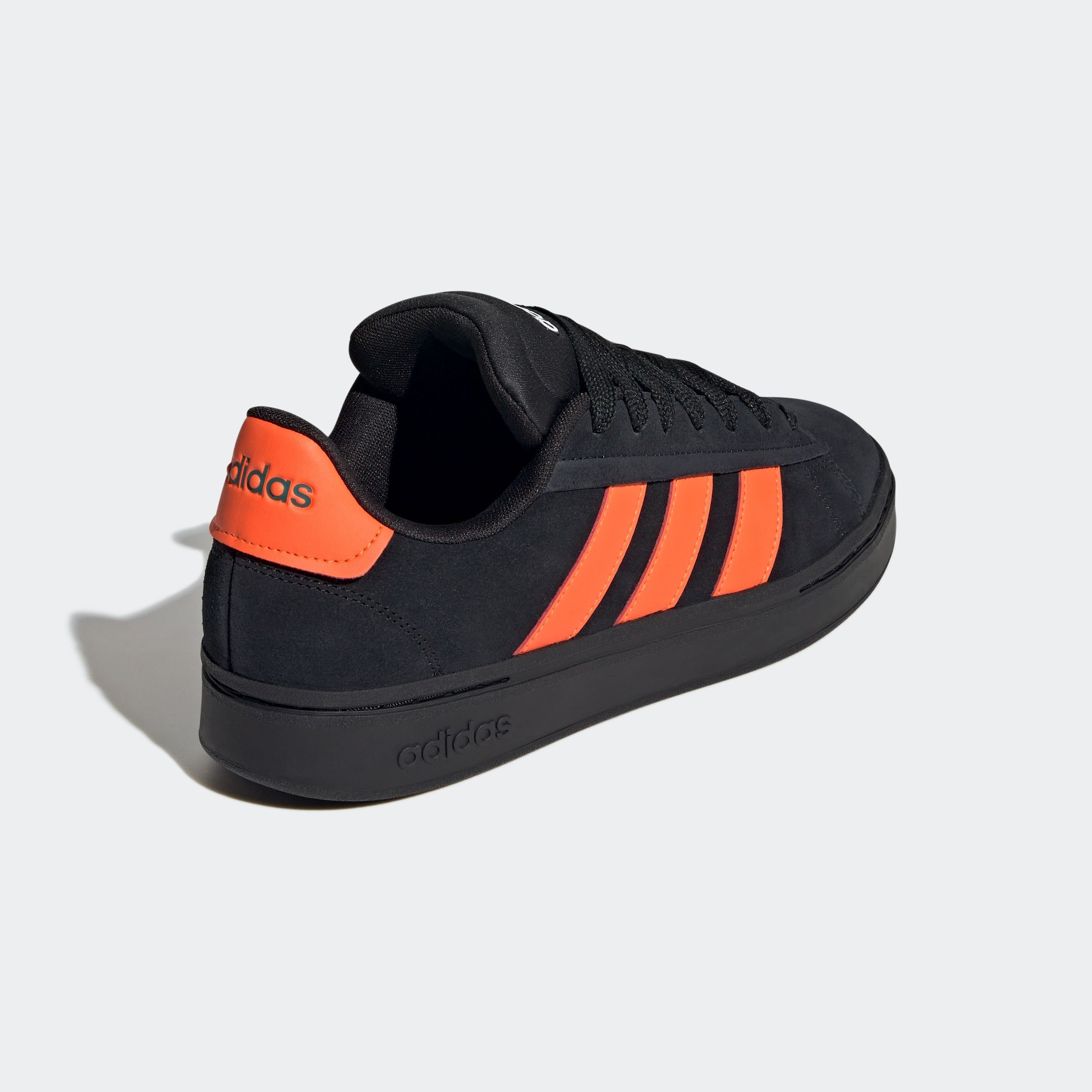 adidas Sportswear Sneaker »GRAND COURT ALPHA«, Design inspiriert vom adidas Campus 00