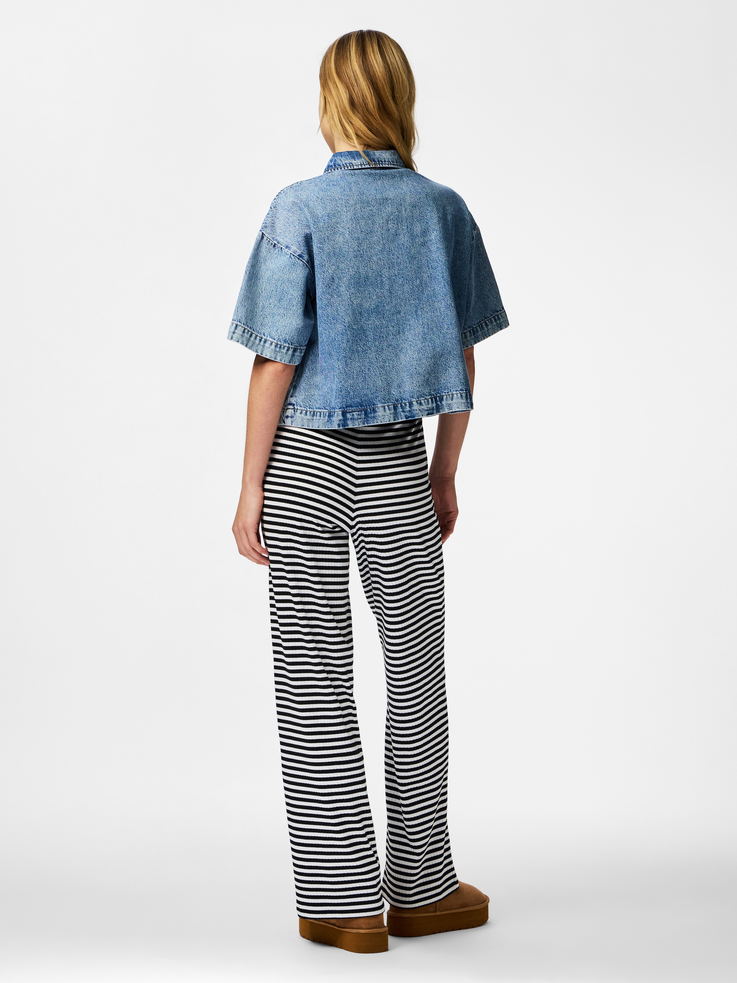 pieces Jeansbluse »PCSKY SS A-SHAPE DENIM TOP NOOS BC« im Oversized-Schnitt