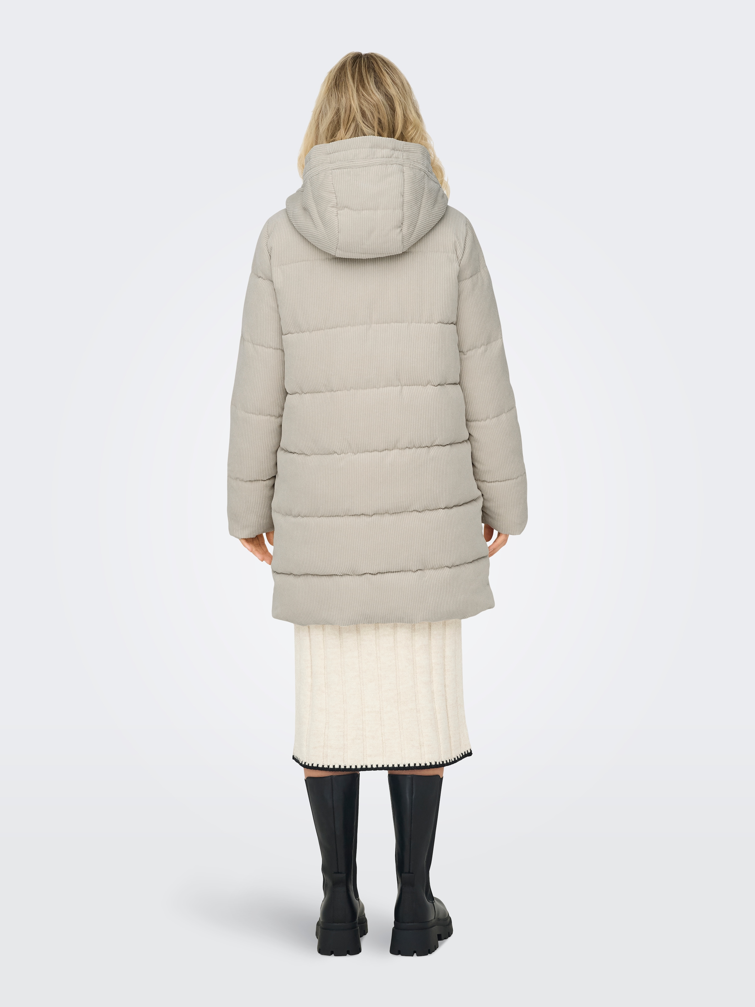 ONLY Steppjacke »ONLDOLLY LONG CORDUROY PUFFER OTW«, mit Kapuze, aus feinem Cordmaterial