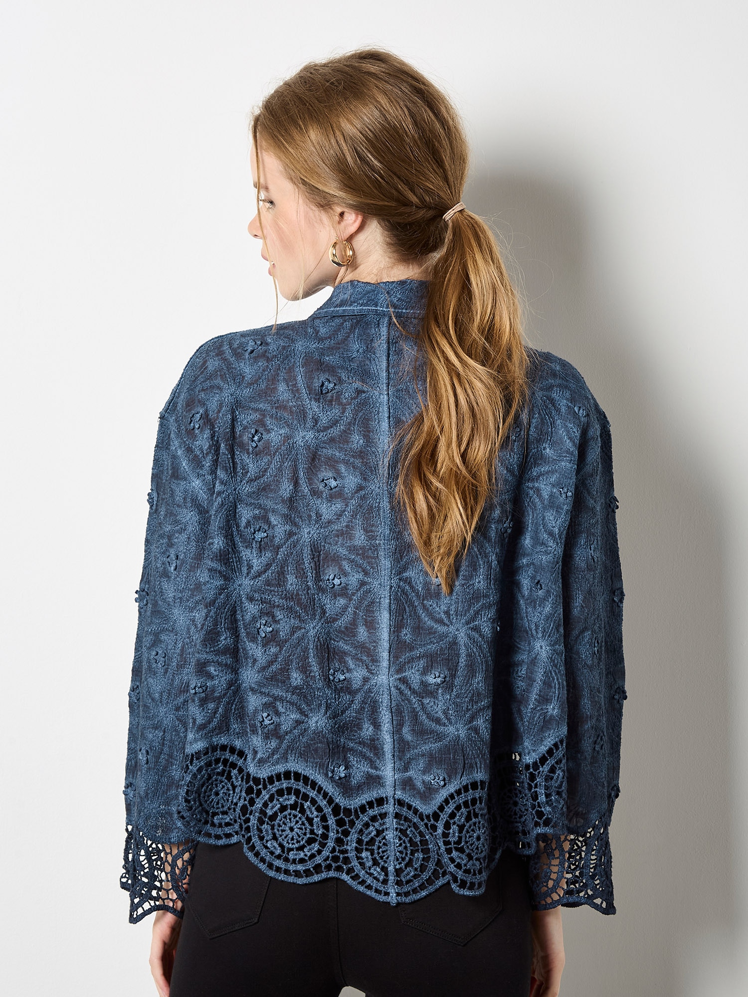 Apricot Klassische Bluse »Bluse« mit Stickerei und Spitze