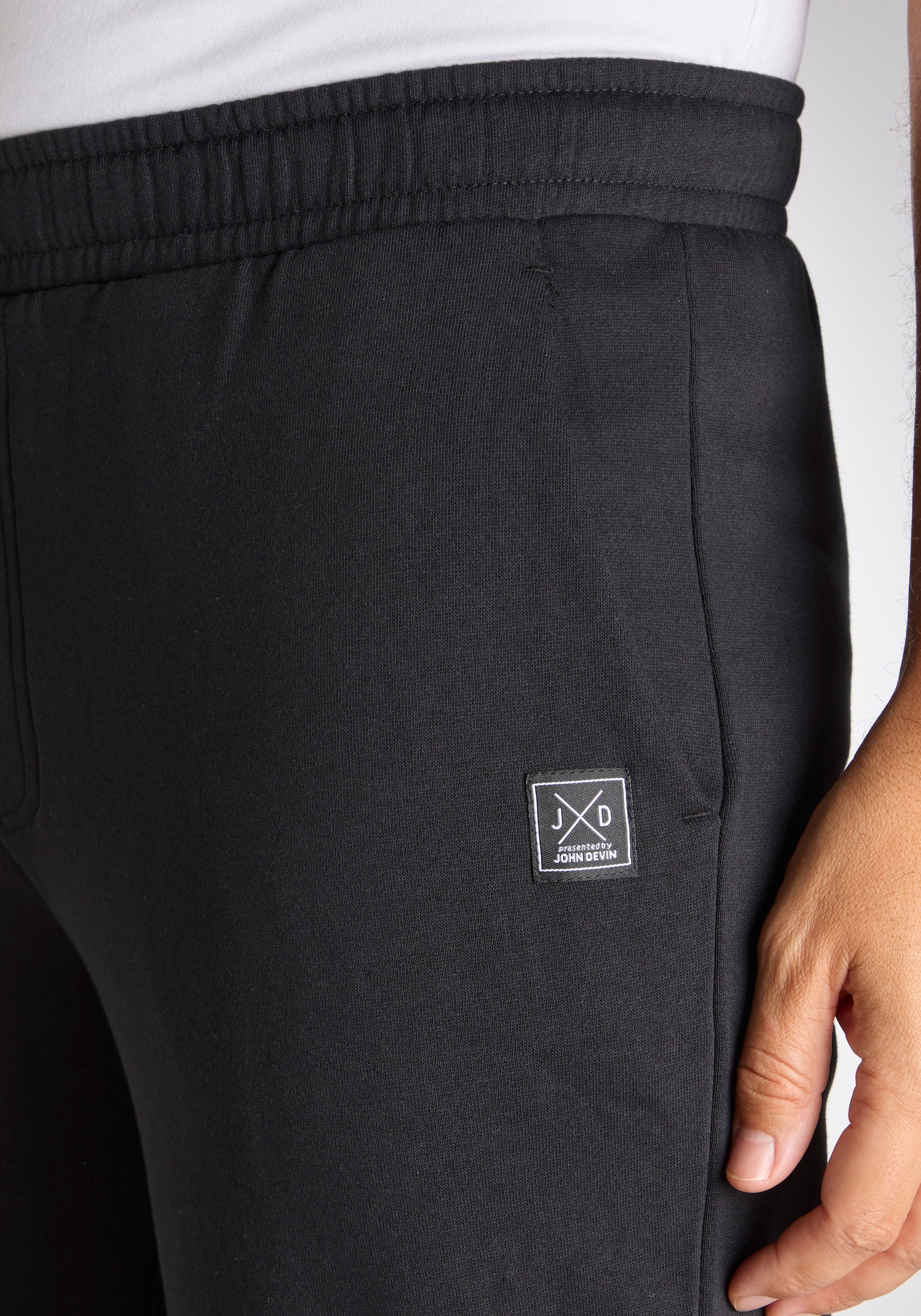 John Devin Sweathose »- Jogginghose aus innen angerauter Sweatware«  mit breiter Kordel und seitlichen Taschen