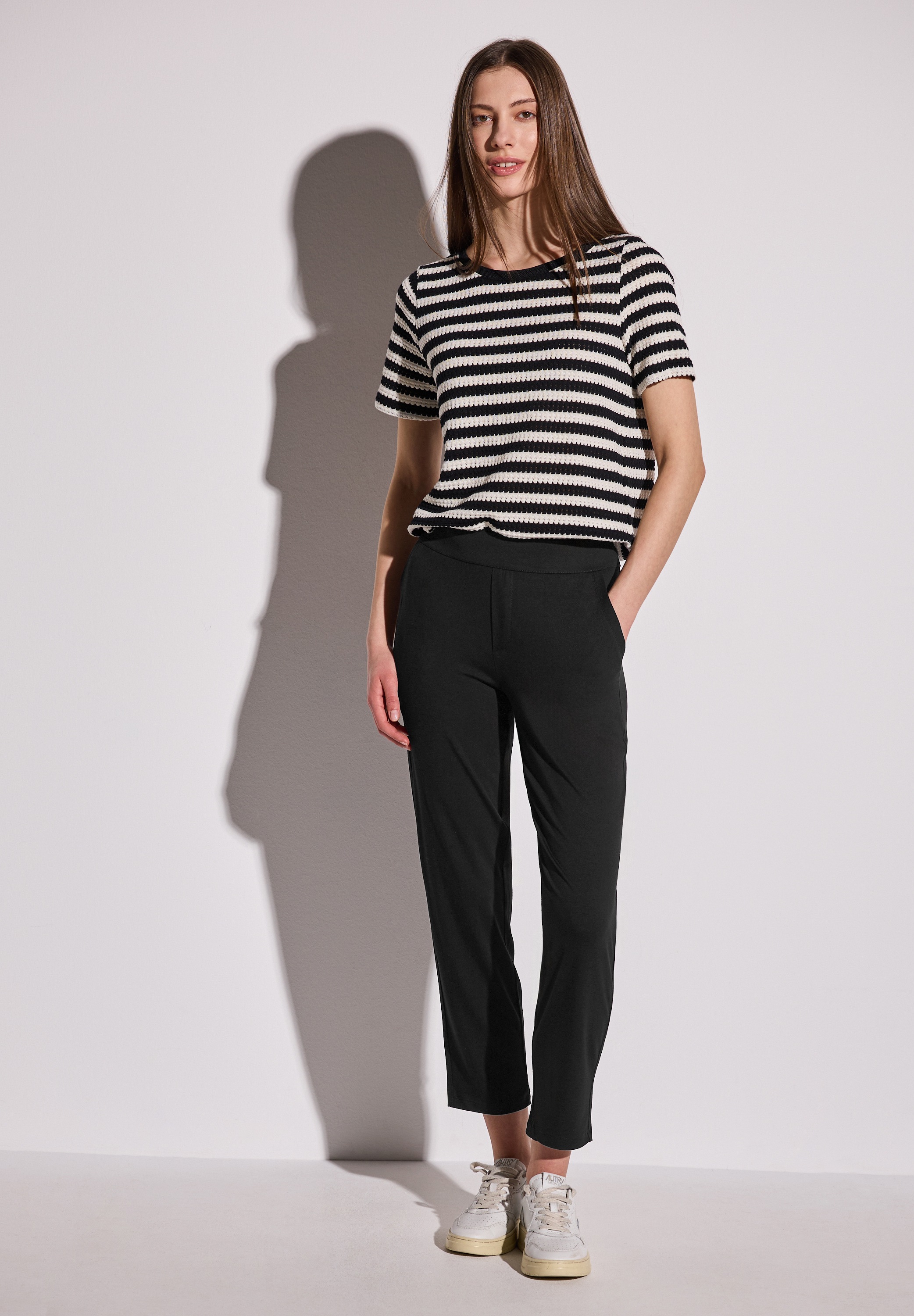 STREET ONE Stoffhose »Style Bonny«, Sommerhose mit elastischem Bund
