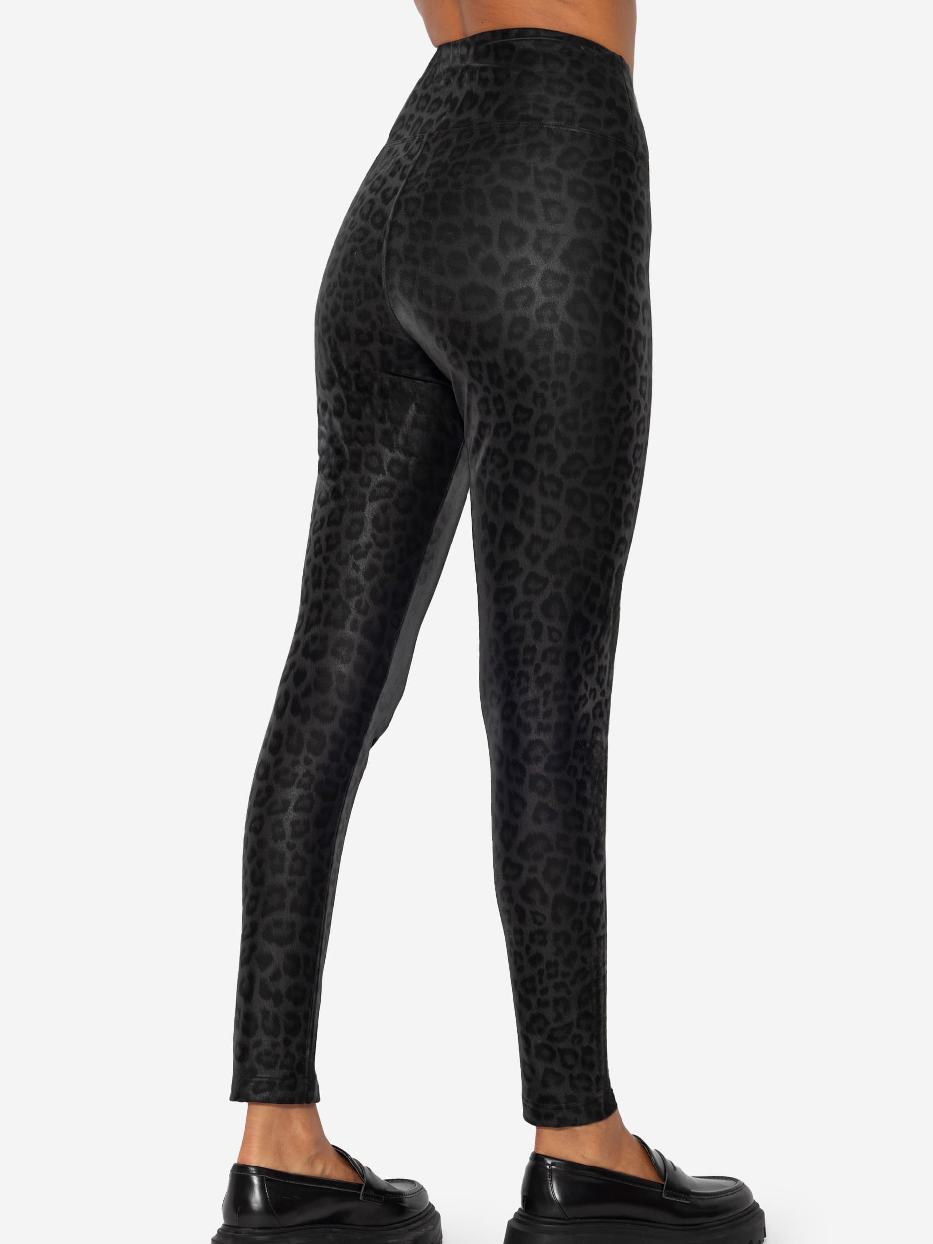 SASSYCLASSY Lederhose »Thermo Kunstleder Leggings mit Leo Print«  High Waist Thermoleggings mit breitem Bund aus elastischem Material