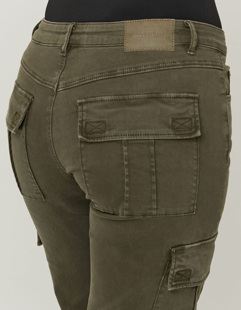 Tally Weijl Bootcuthose »SPACOWELLE«  Baumwollmischung, im Cargo-Stil mit seitlichen Taschen