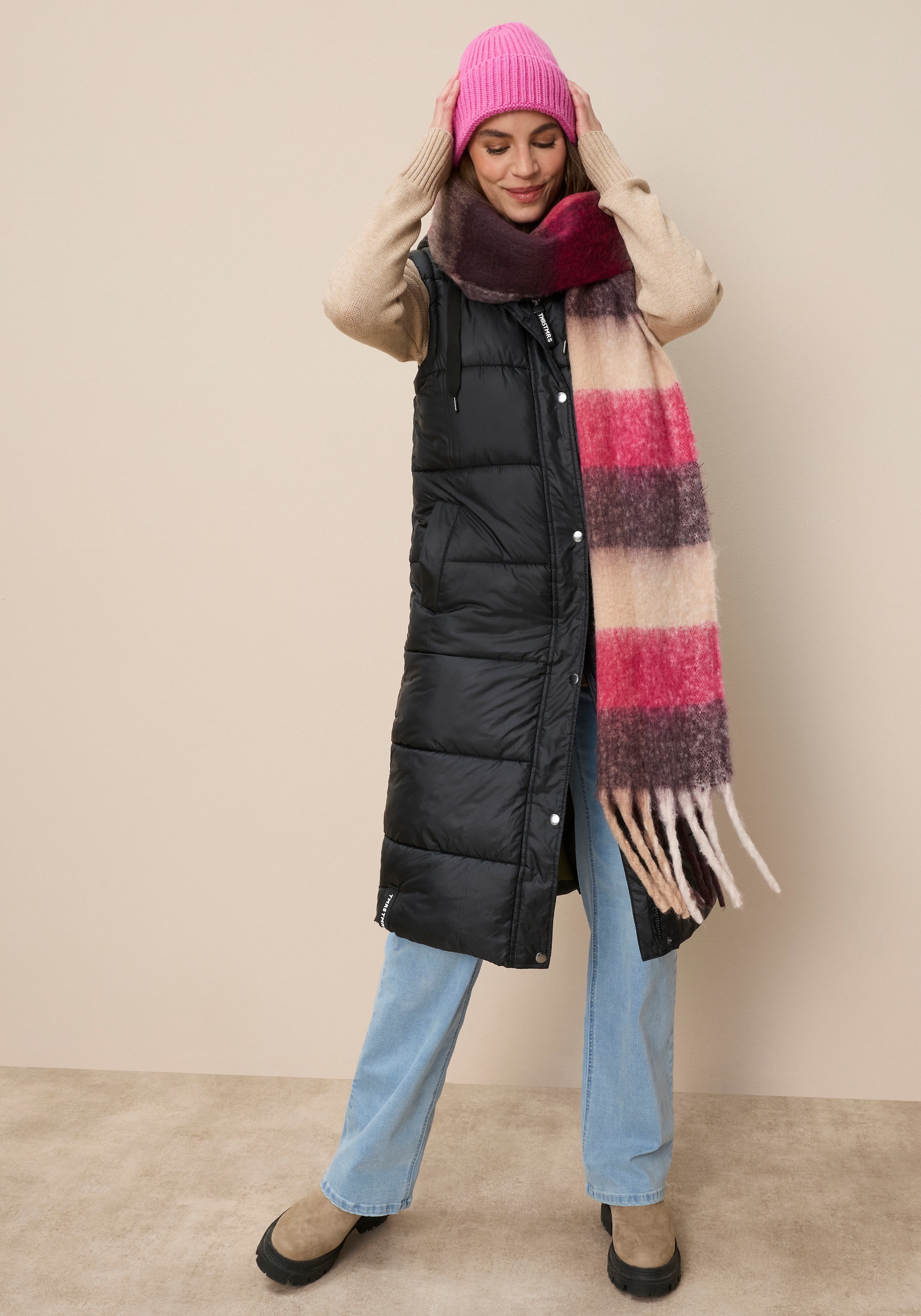 Tamaris Steppmantel mit abnehmbaren Ärmeln und Kapuze - auch tragbar als Weste