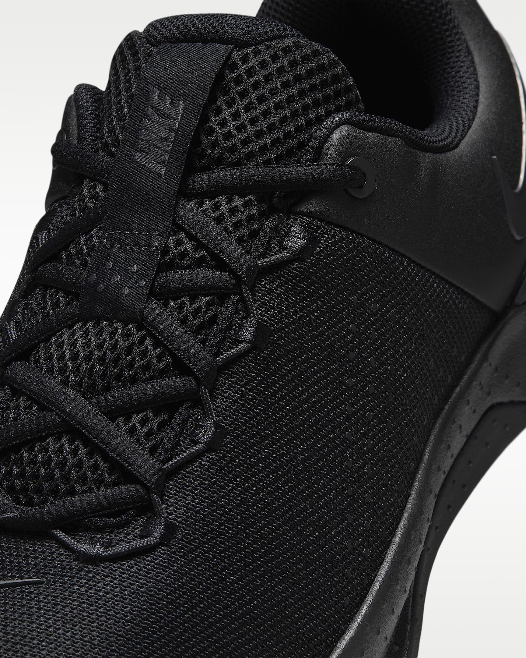Nike Trainingsschuh »MC Trainer 4«  ideal fürs Gym und Fitnessstudio