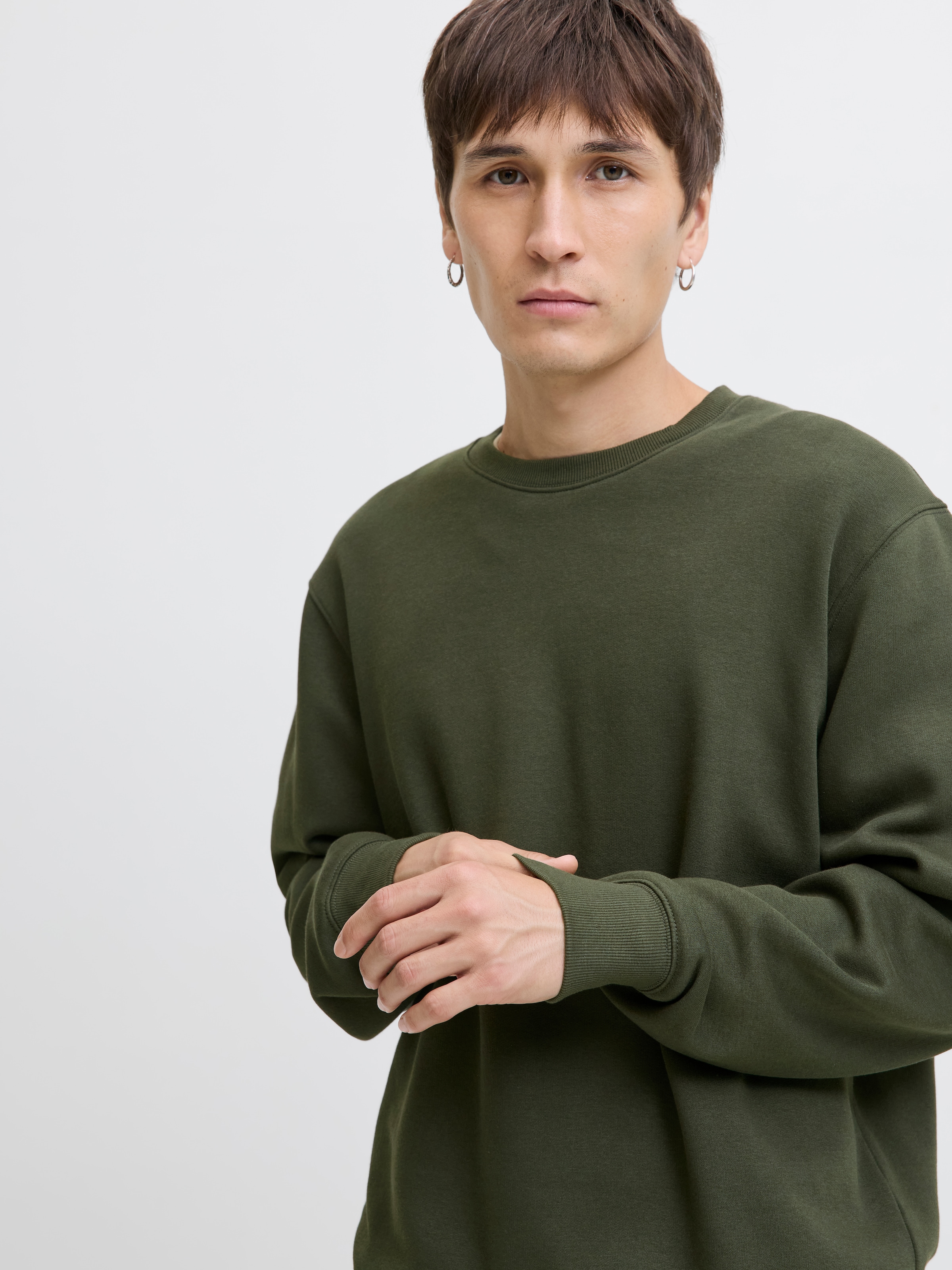 Jack & Jones Sweatshirt »JJESTAR BASIC SWEAT CREW NECK NOOS«, mit Rundhalsausschnitt