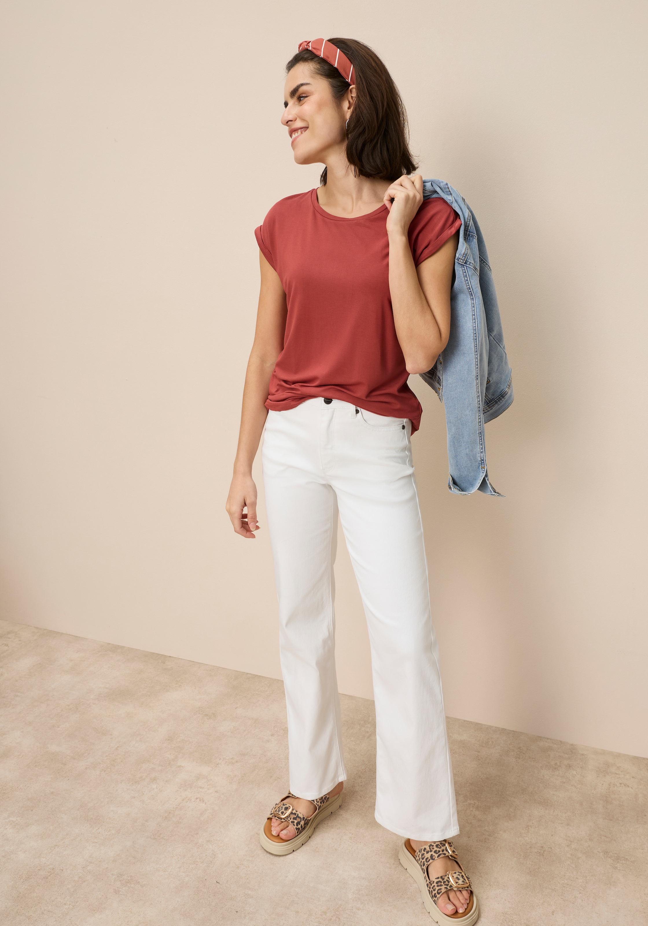 Tamaris T-Shirt Regular Fit, mit überlappenden Schultern, Kurzarm mit Aufschlag