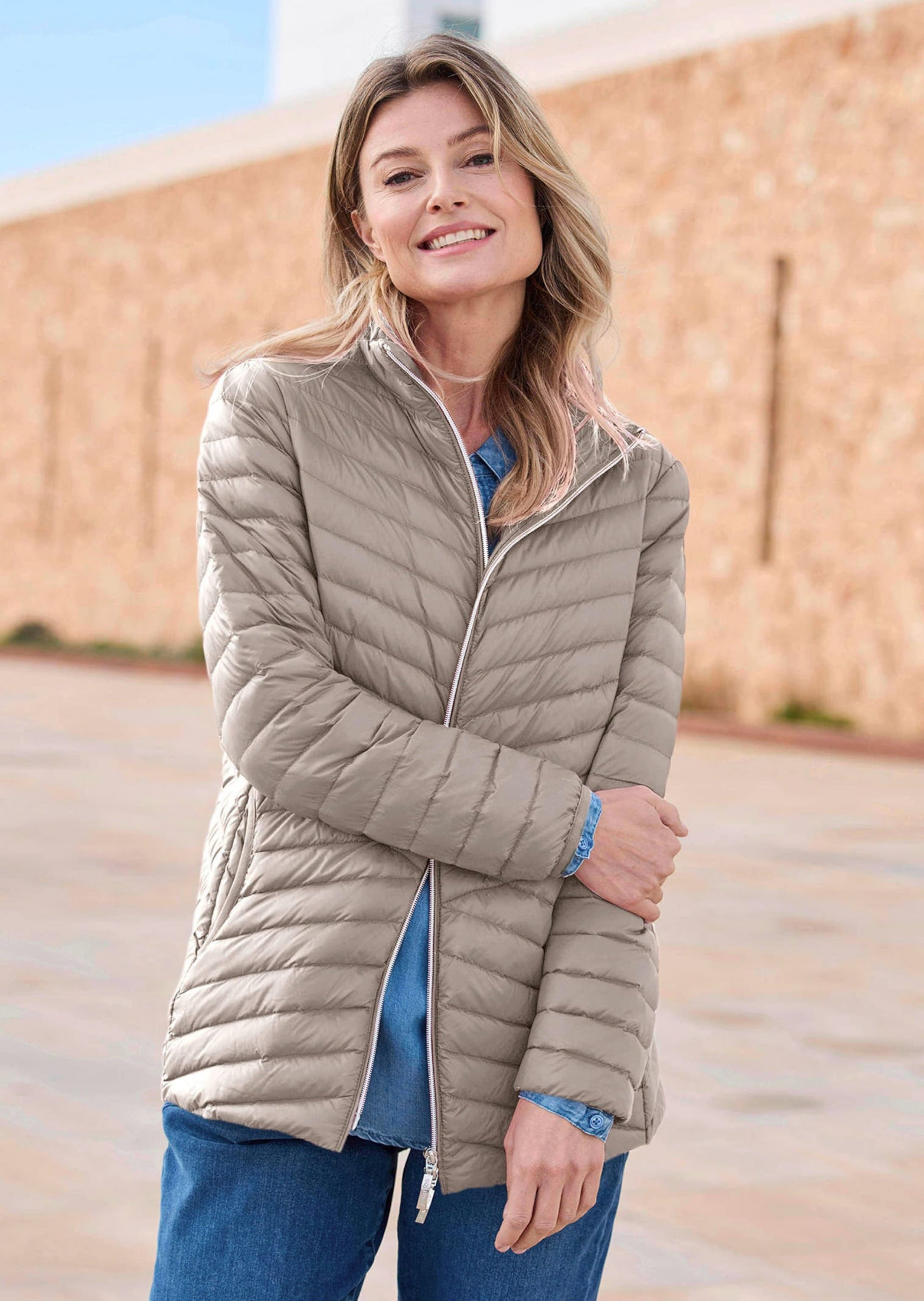 GOLDNER Steppjacke »Kurzgröße Herbstjacke mit Daunen, Stehkragen«