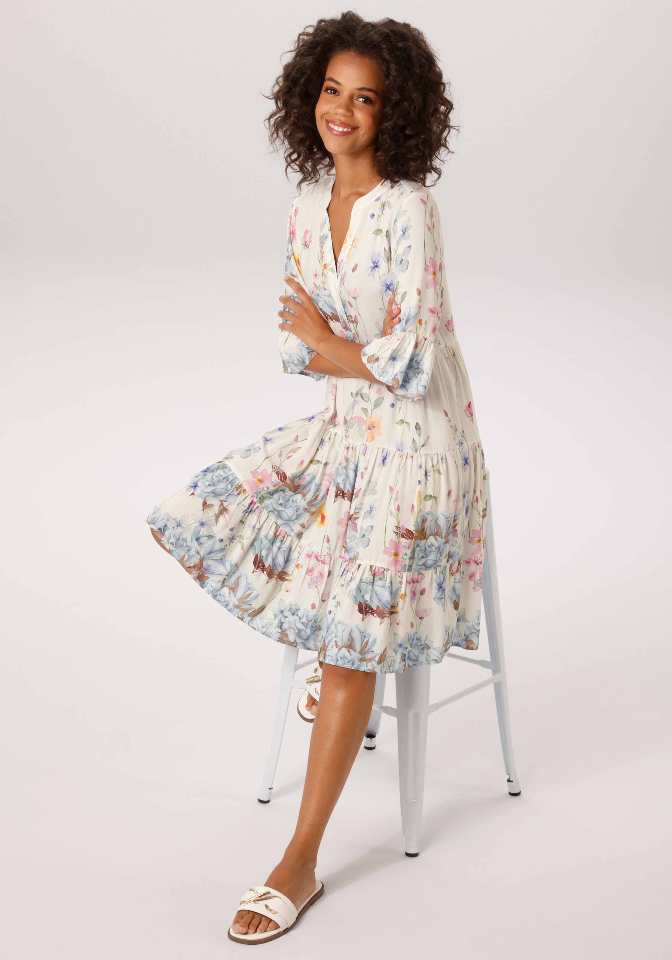 Aniston CASUAL Tunikakleid mit malerischen Blumen bedruckt- NEUE KOLLEKTION