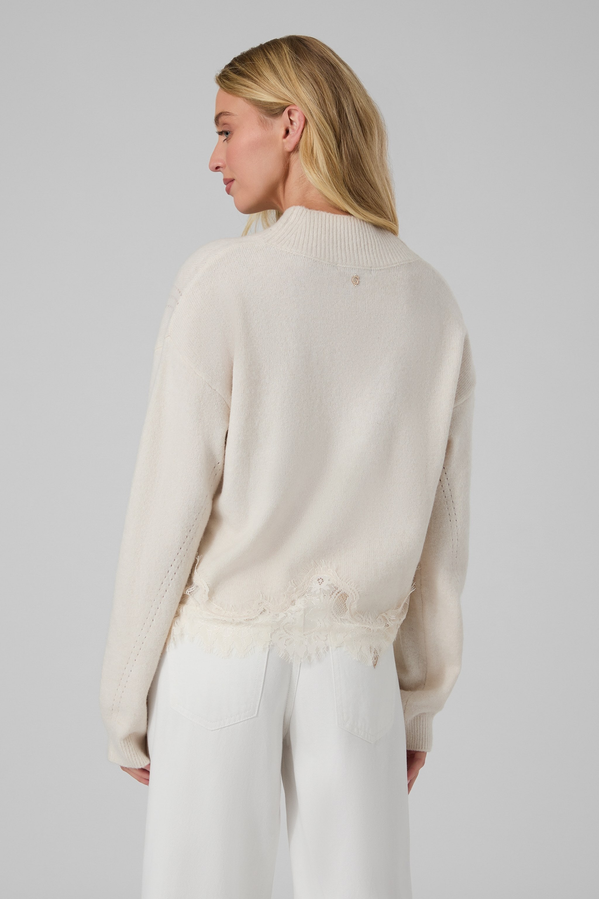 Guess Strickpullover »LS MN HAYDEN LACE SWTR« mit Woll-Anteil, Spitzenbesatz