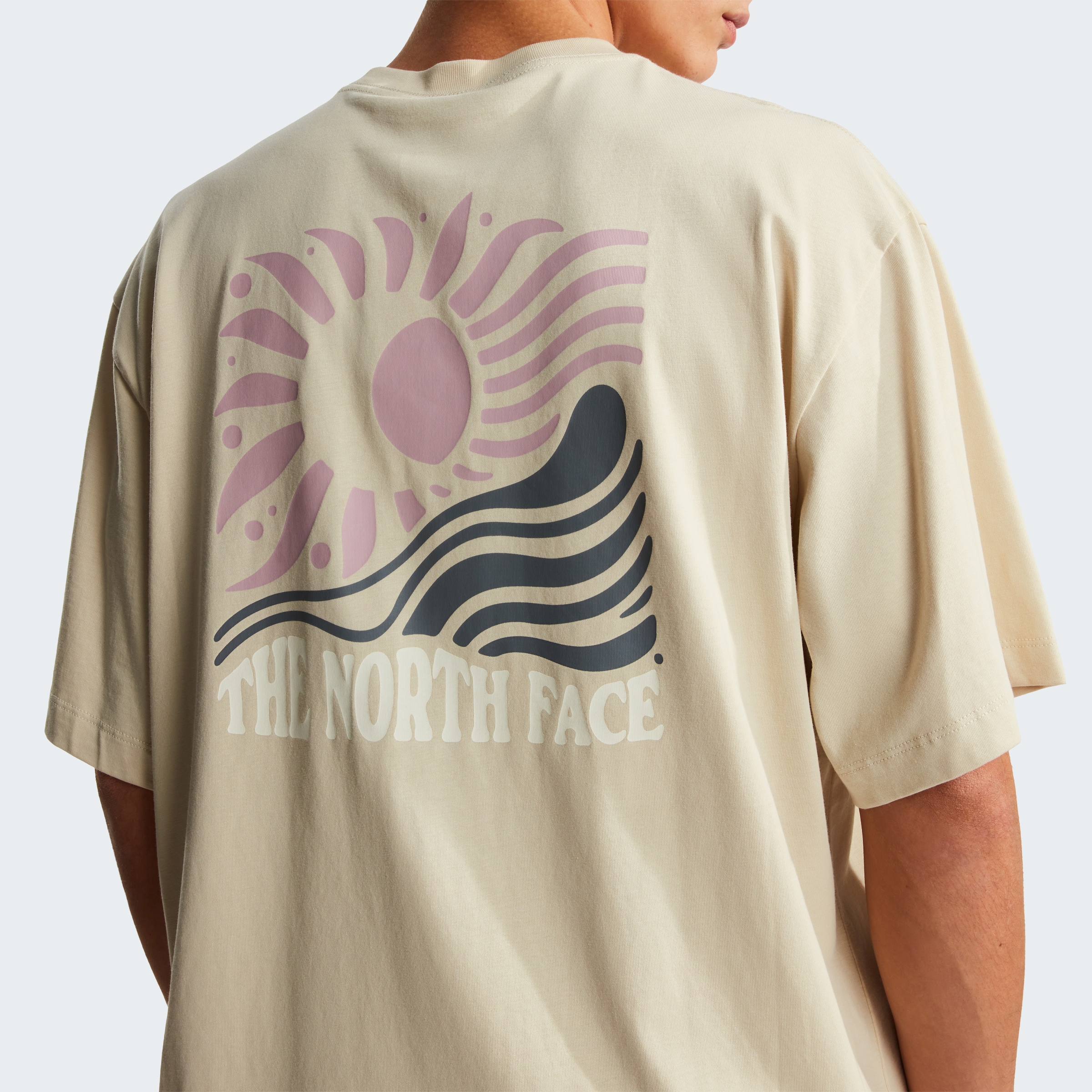 The North Face T-Shirt »M SUN OVERSIZE SHORT SLEEVE TEE-GRAPHIC« sportlicher Stil, Kurzarm, für sportliche Aktivitäten und Freizeit