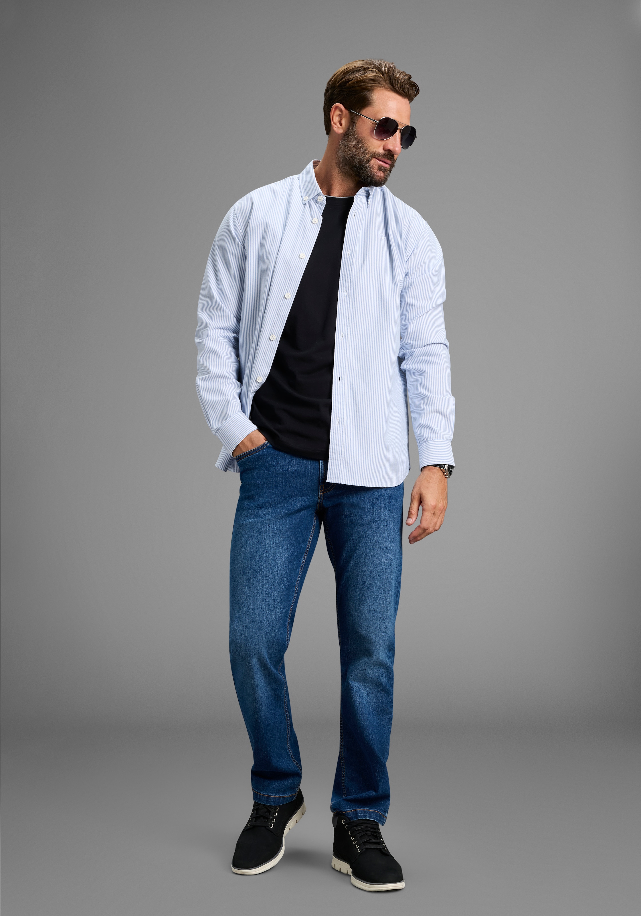 Arizona Straight-Jeans gerader Schnitt, normale Leibhöhe, mit Knopf- und Reißverschluss