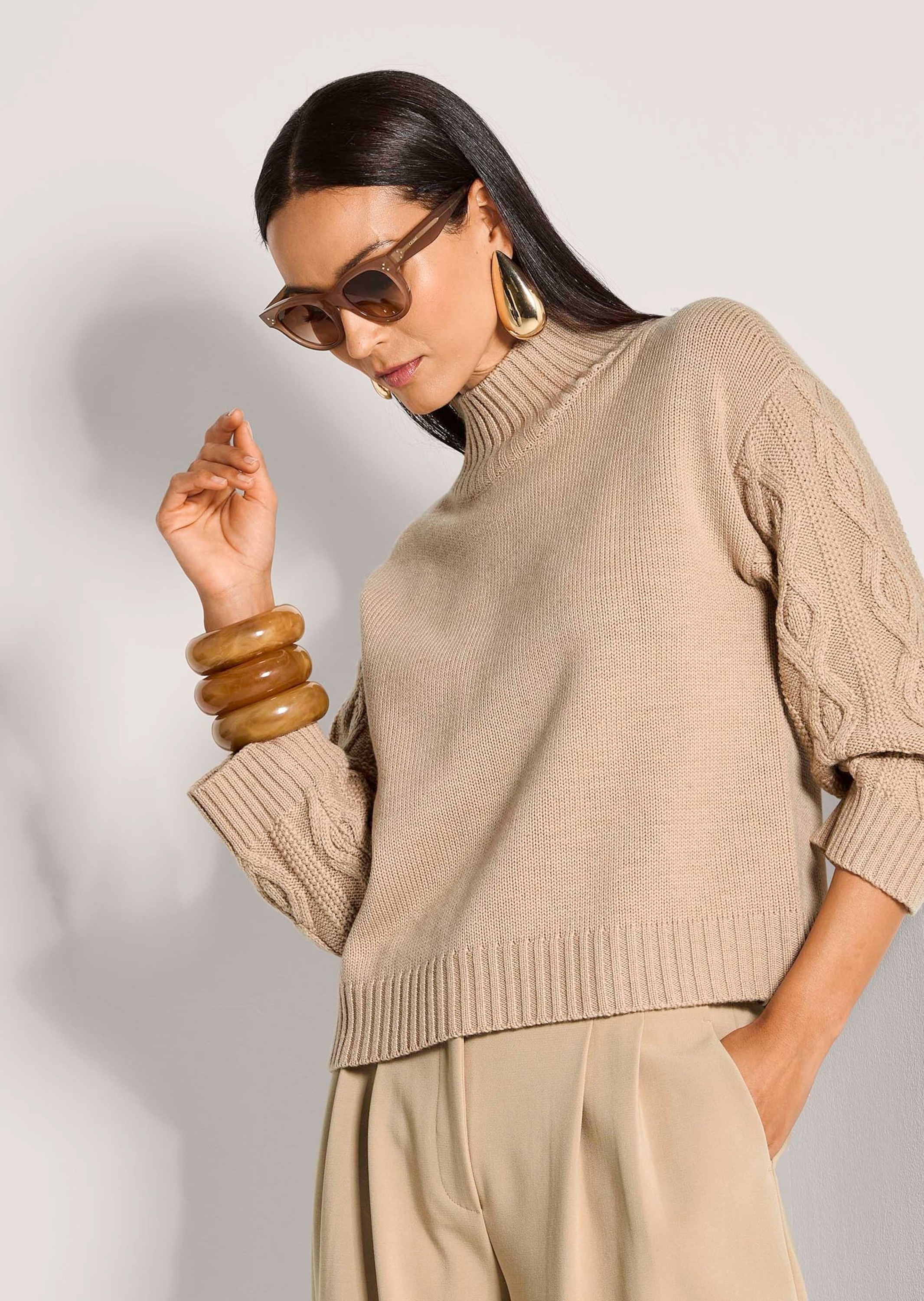 MADELEINE Stehkragenpullover »Strickpullover Eleganter Wollpullover mit Zopfmuster« Kunstvolles Zopfmuster