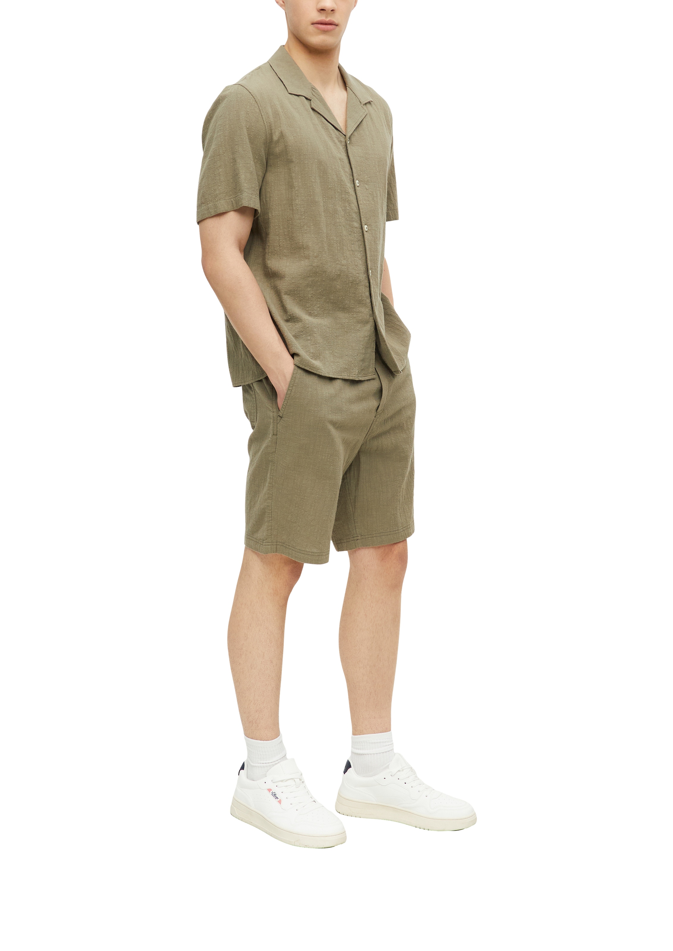s.Oliver Chinoshorts  Sommer-Shirts mit elastischem Bund